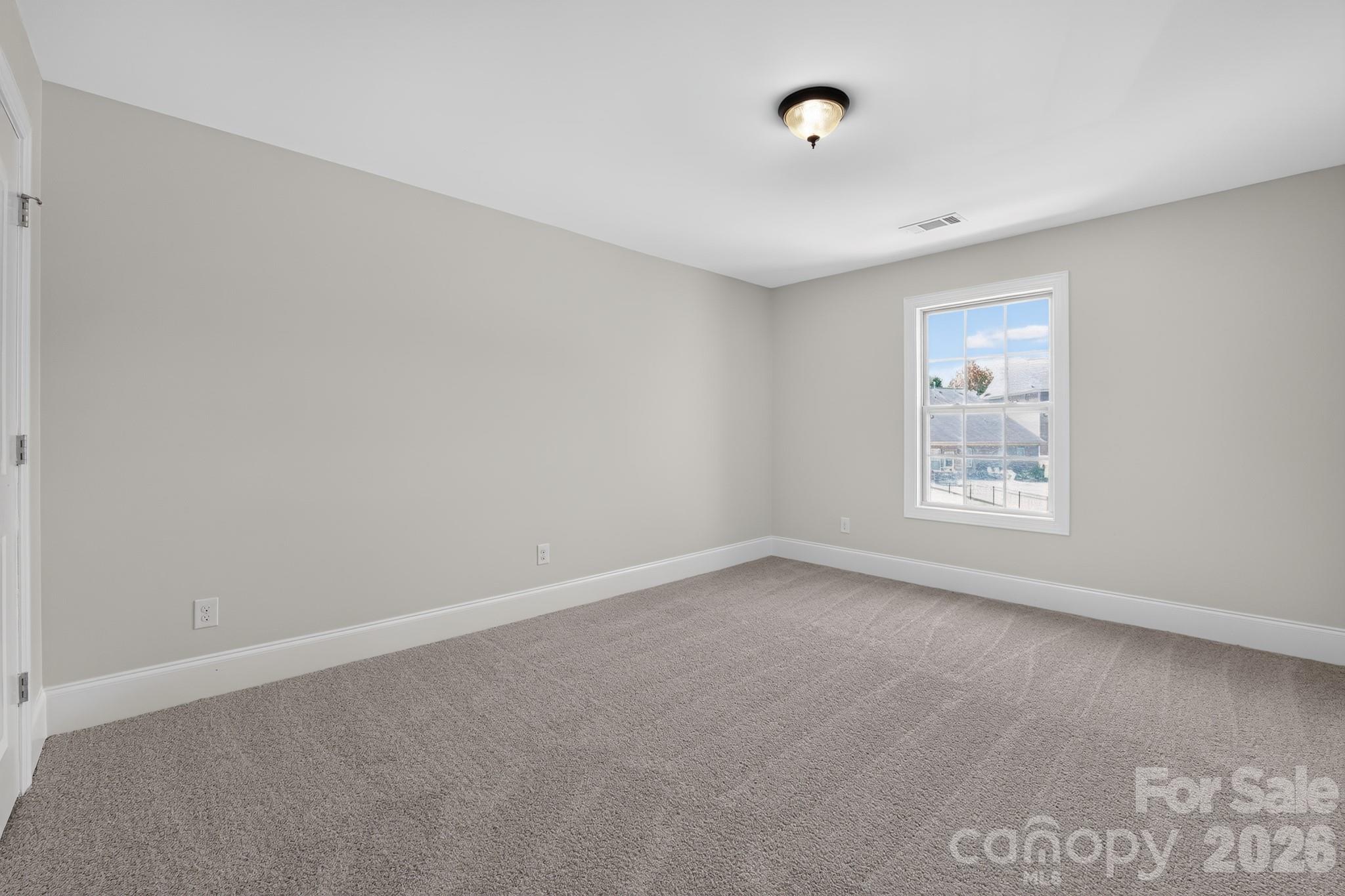 152 Kentmere Lane — Clover