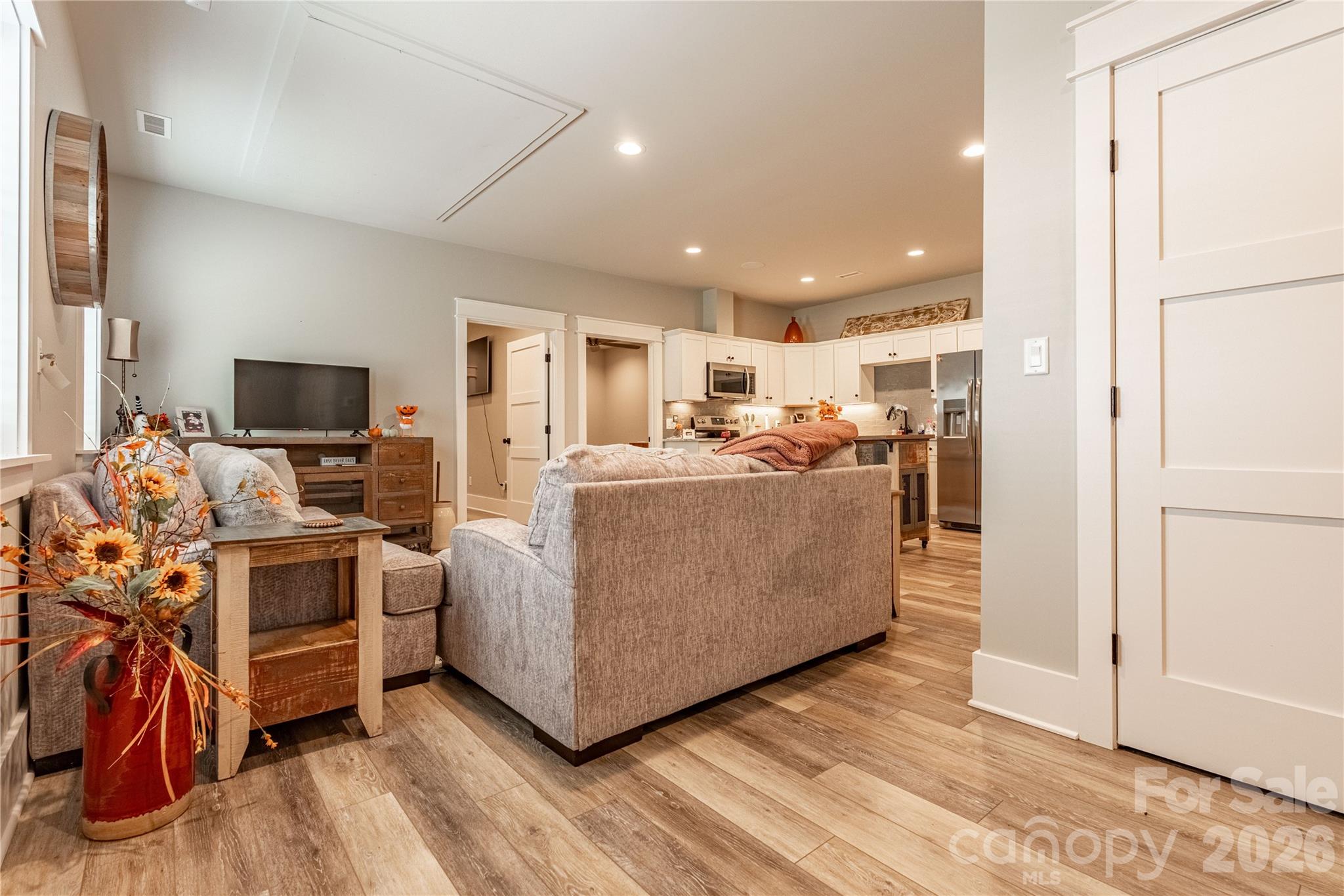 4013 NC Hwy 18 Highway — Vale