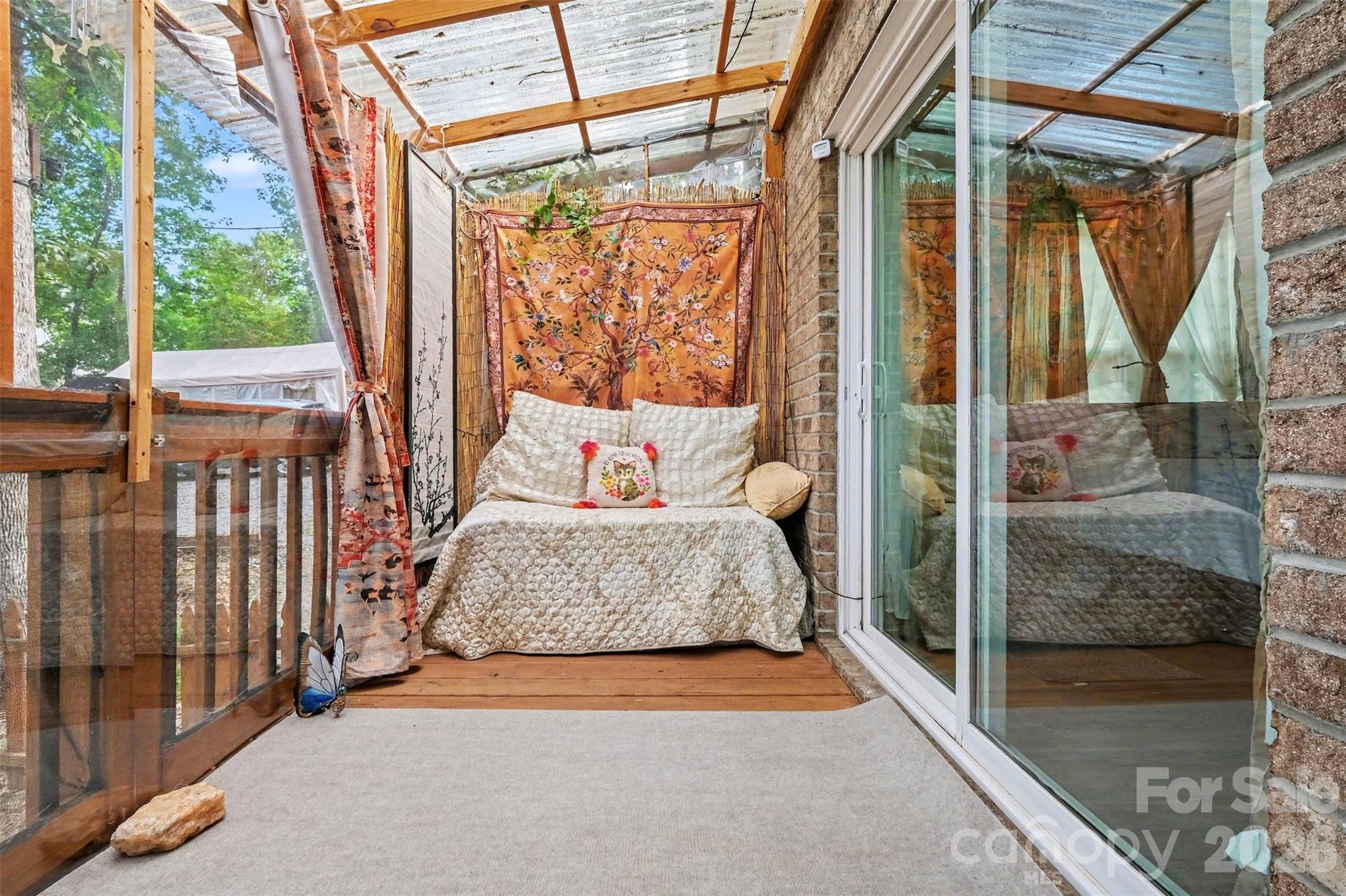1042 Rosewood Drive — Dallas