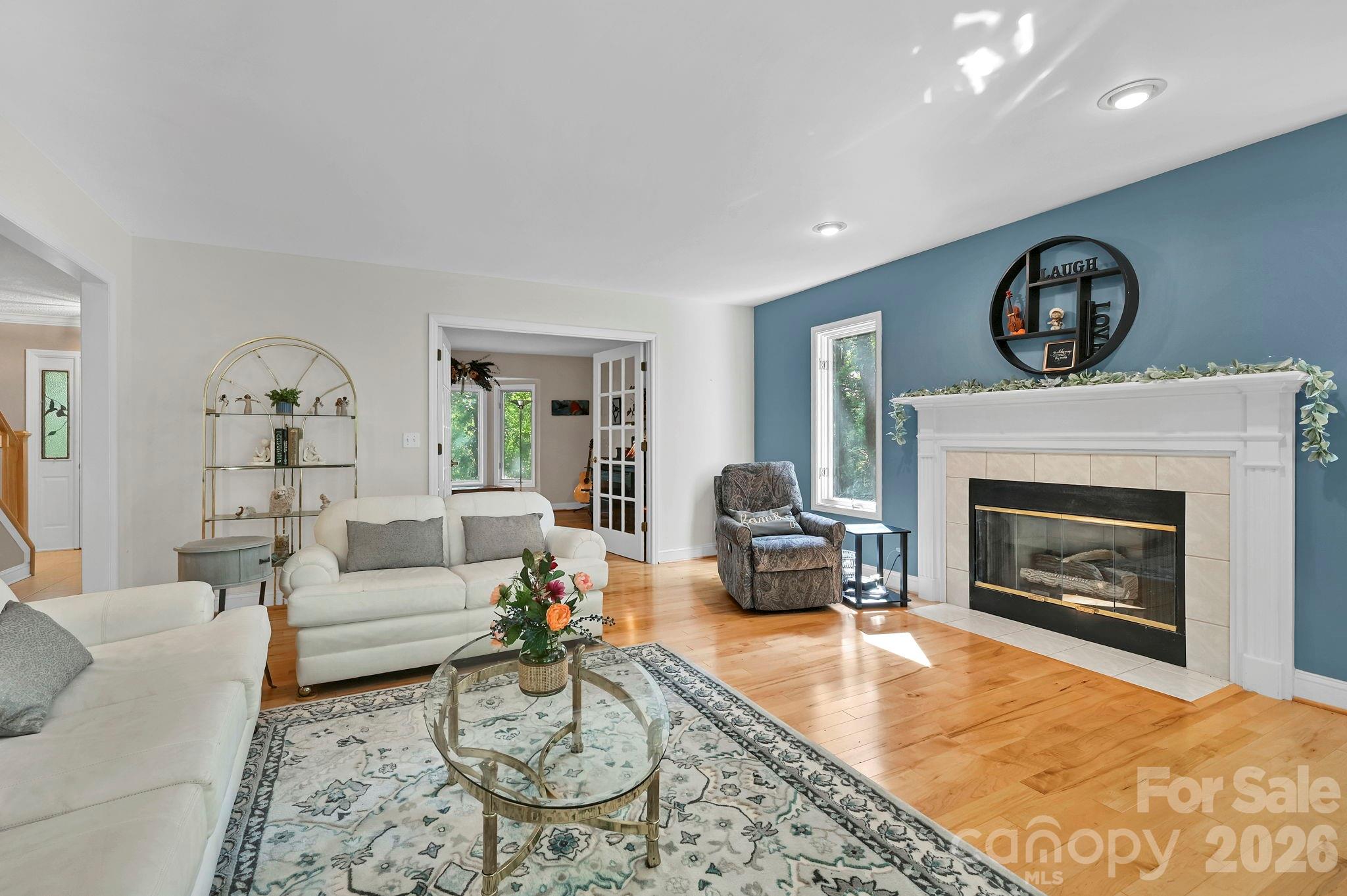 25 Weston Heights Drive — Asheville