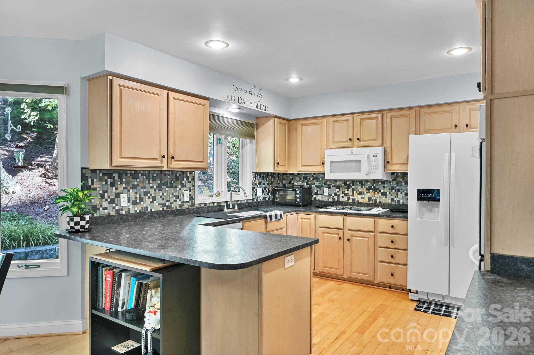 25 Weston Heights Drive — Asheville