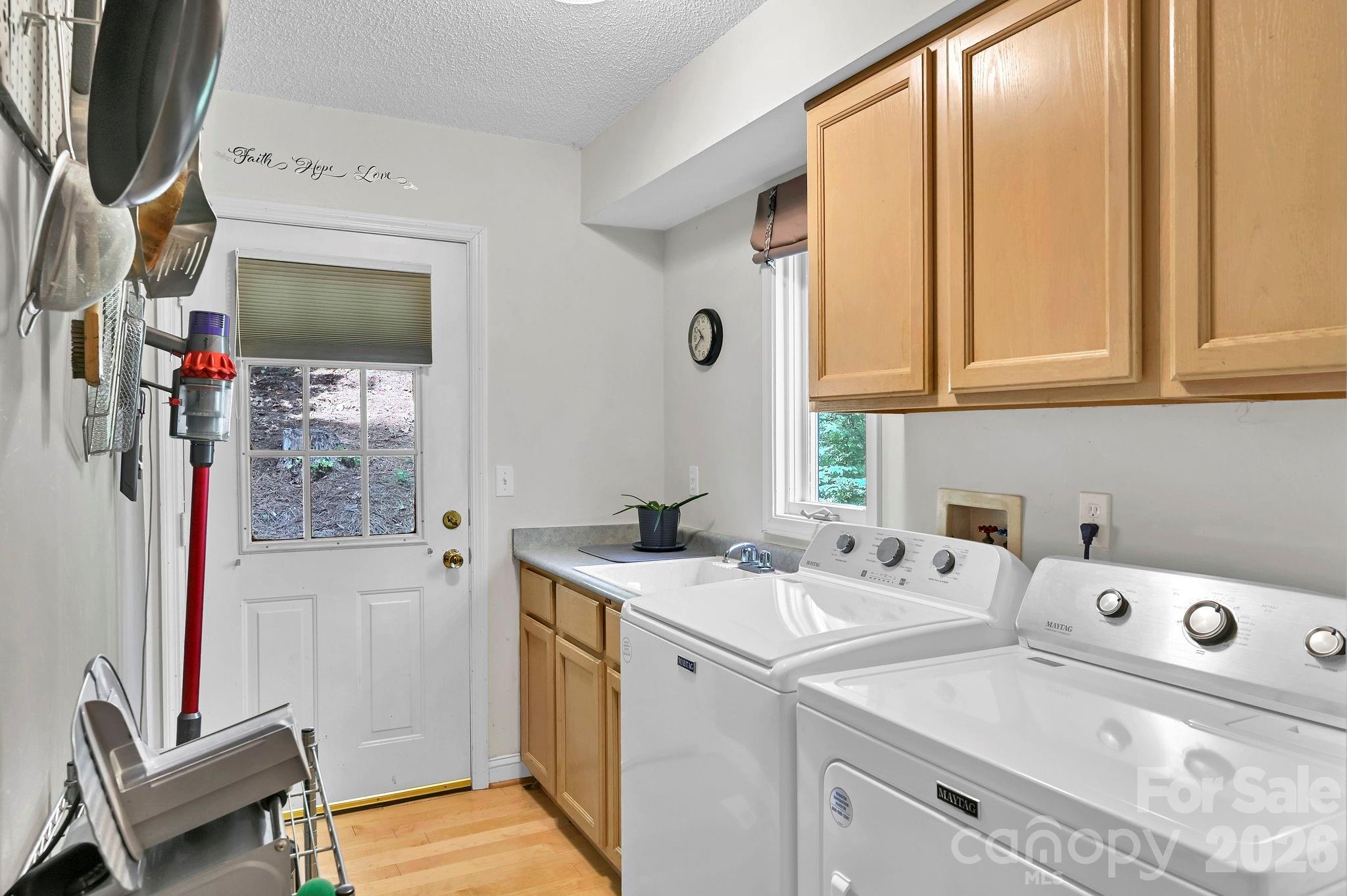 25 Weston Heights Drive — Asheville