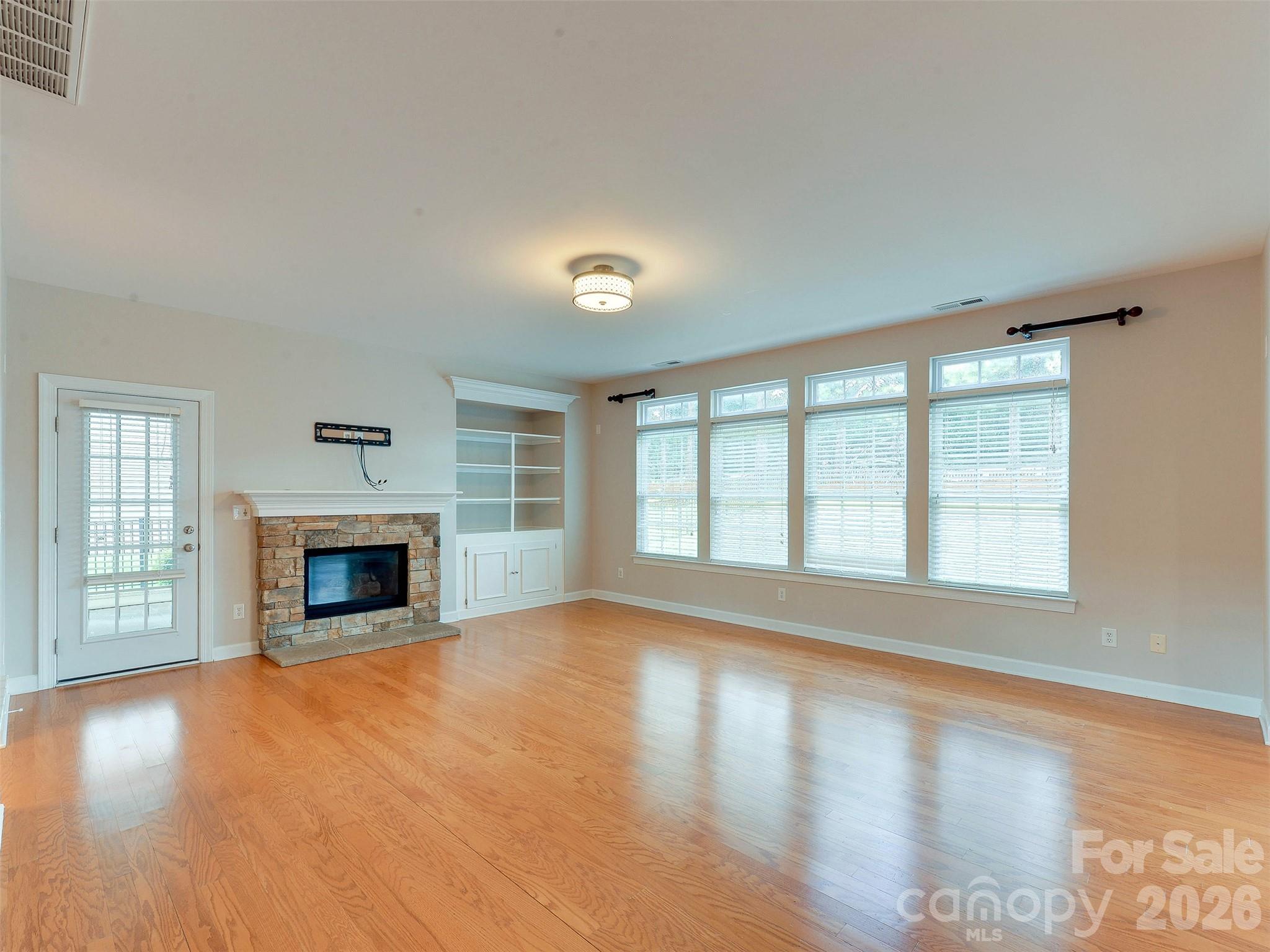 5915 Trailwater Road — Charlotte