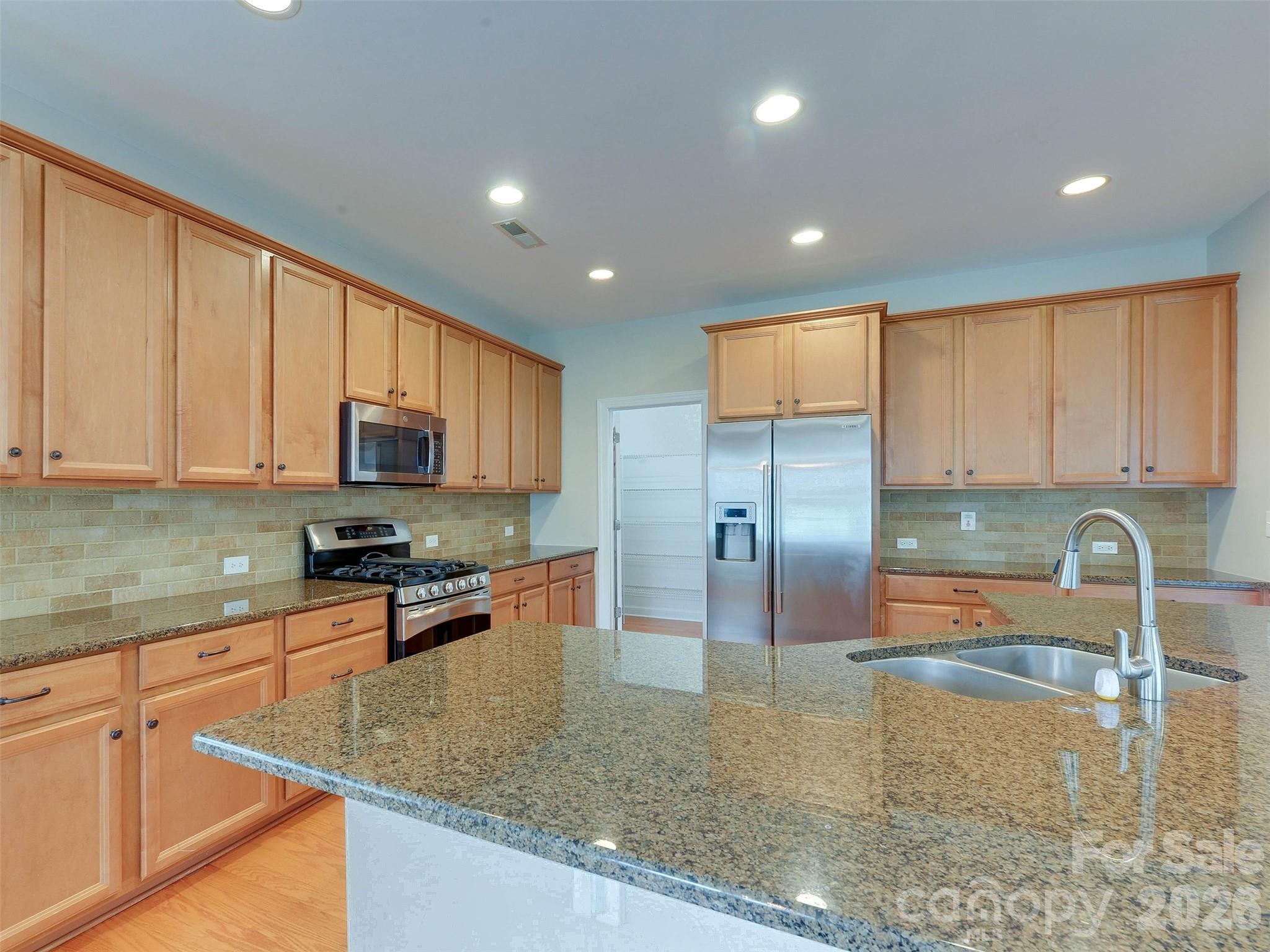 5915 Trailwater Road — Charlotte