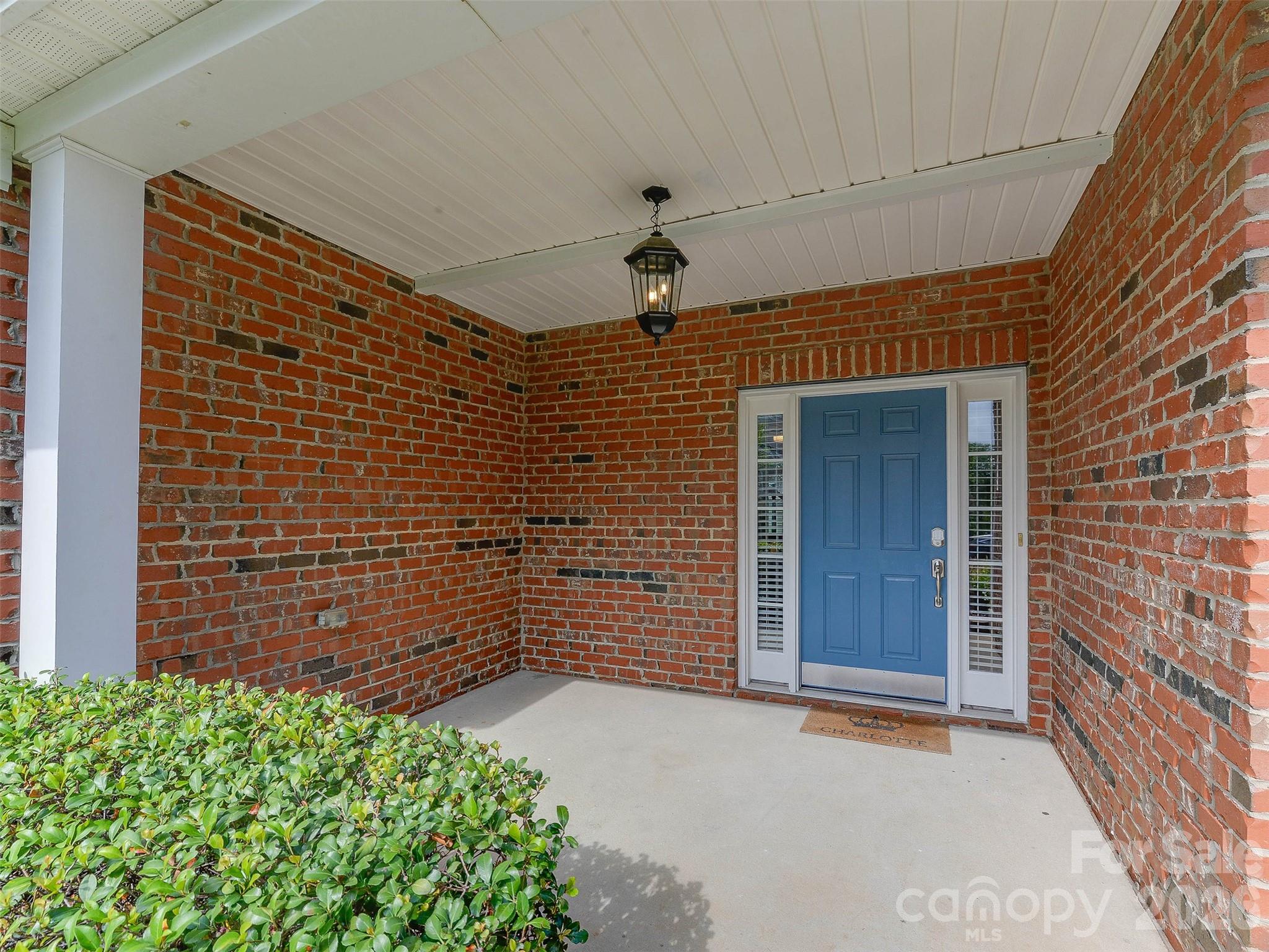 5915 Trailwater Road — Charlotte