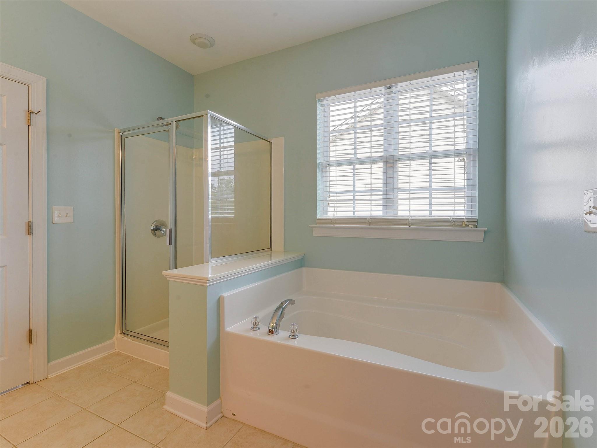 5915 Trailwater Road — Charlotte