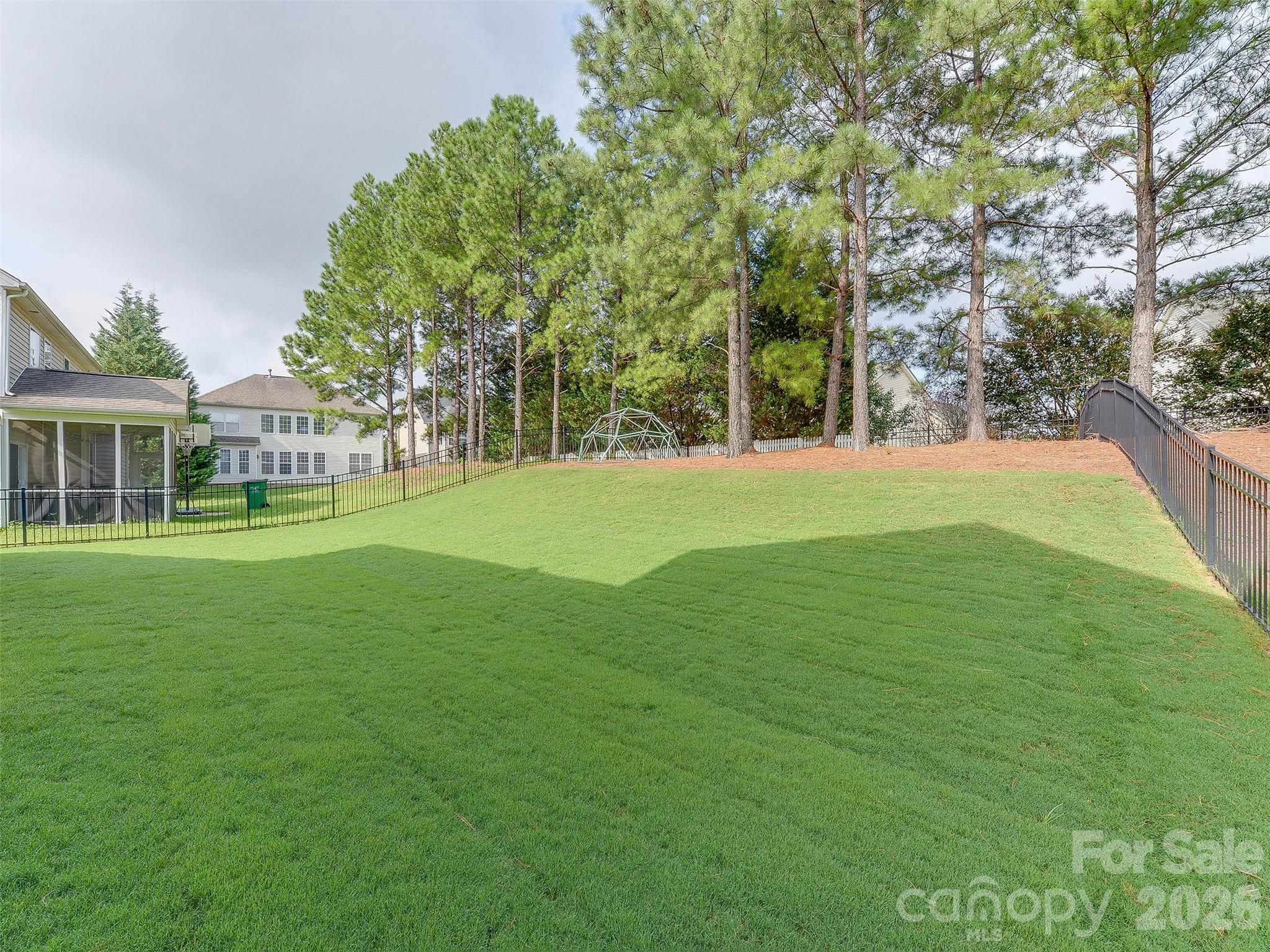 5915 Trailwater Road — Charlotte