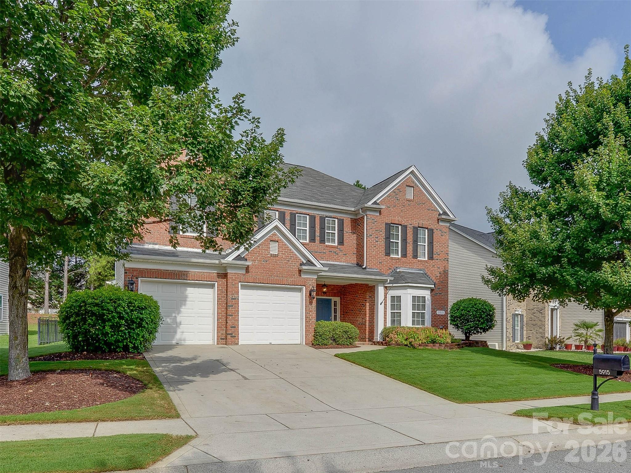 5915 Trailwater Road — Charlotte