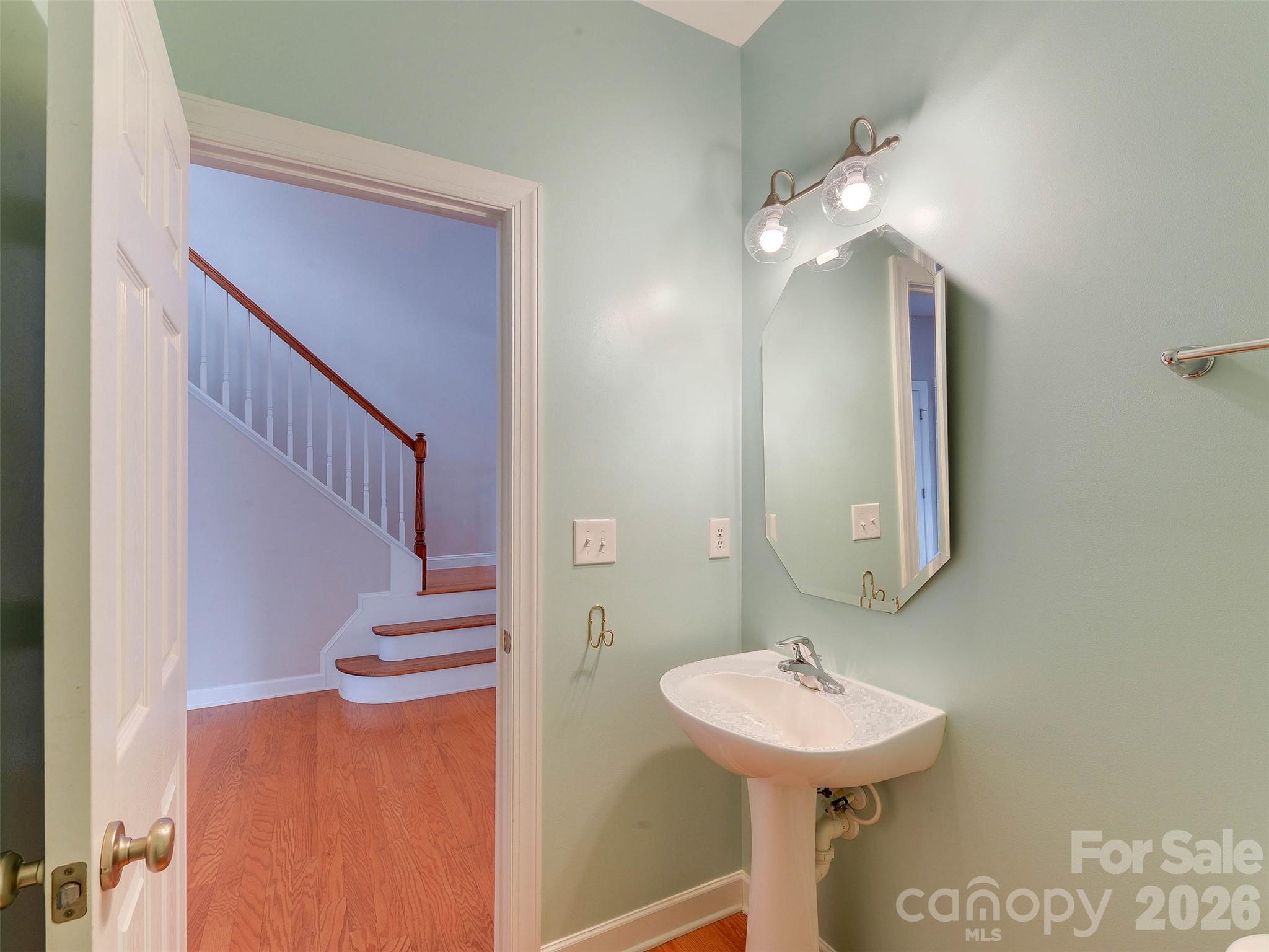 5915 Trailwater Road — Charlotte