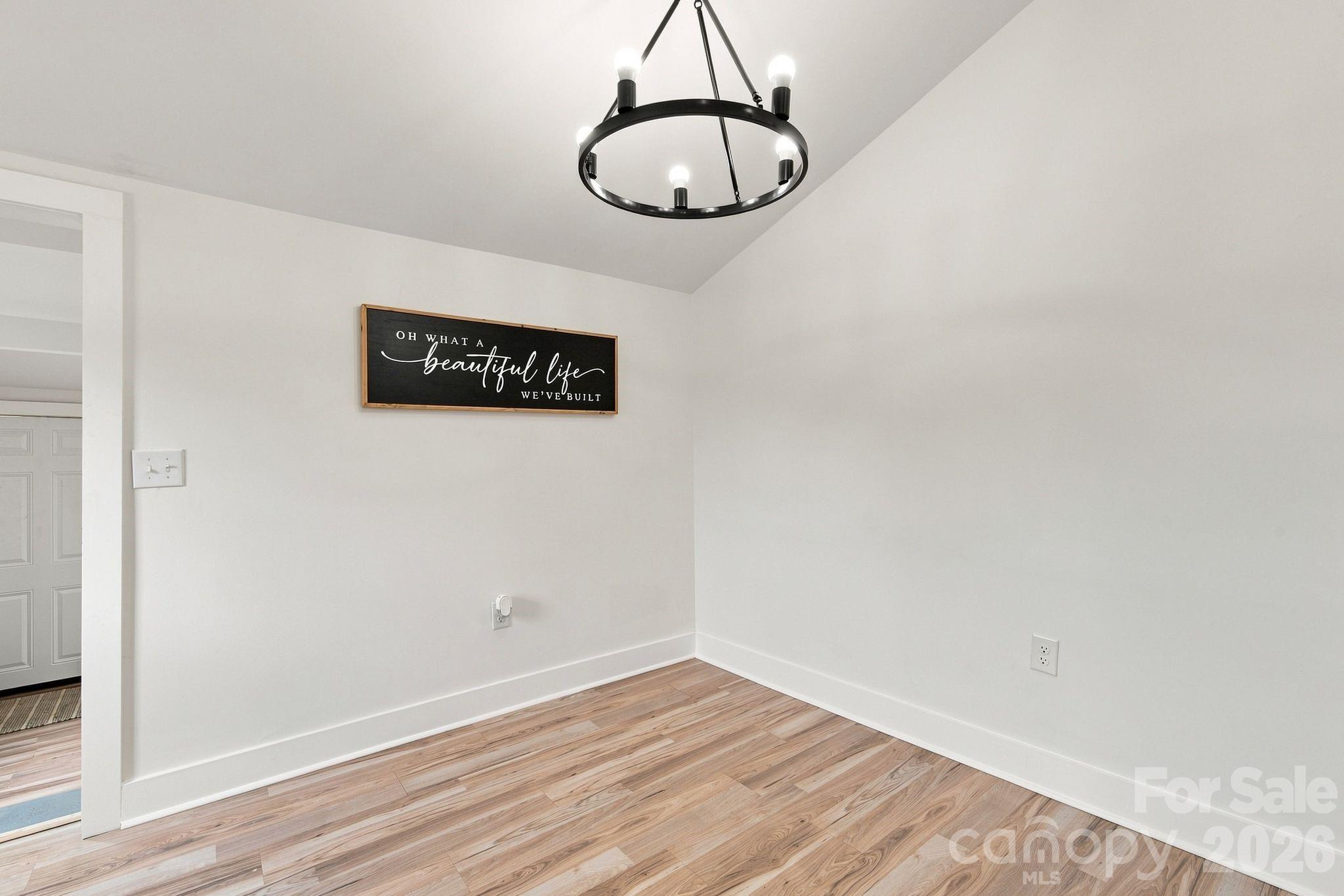 1325 King Road — Salisbury