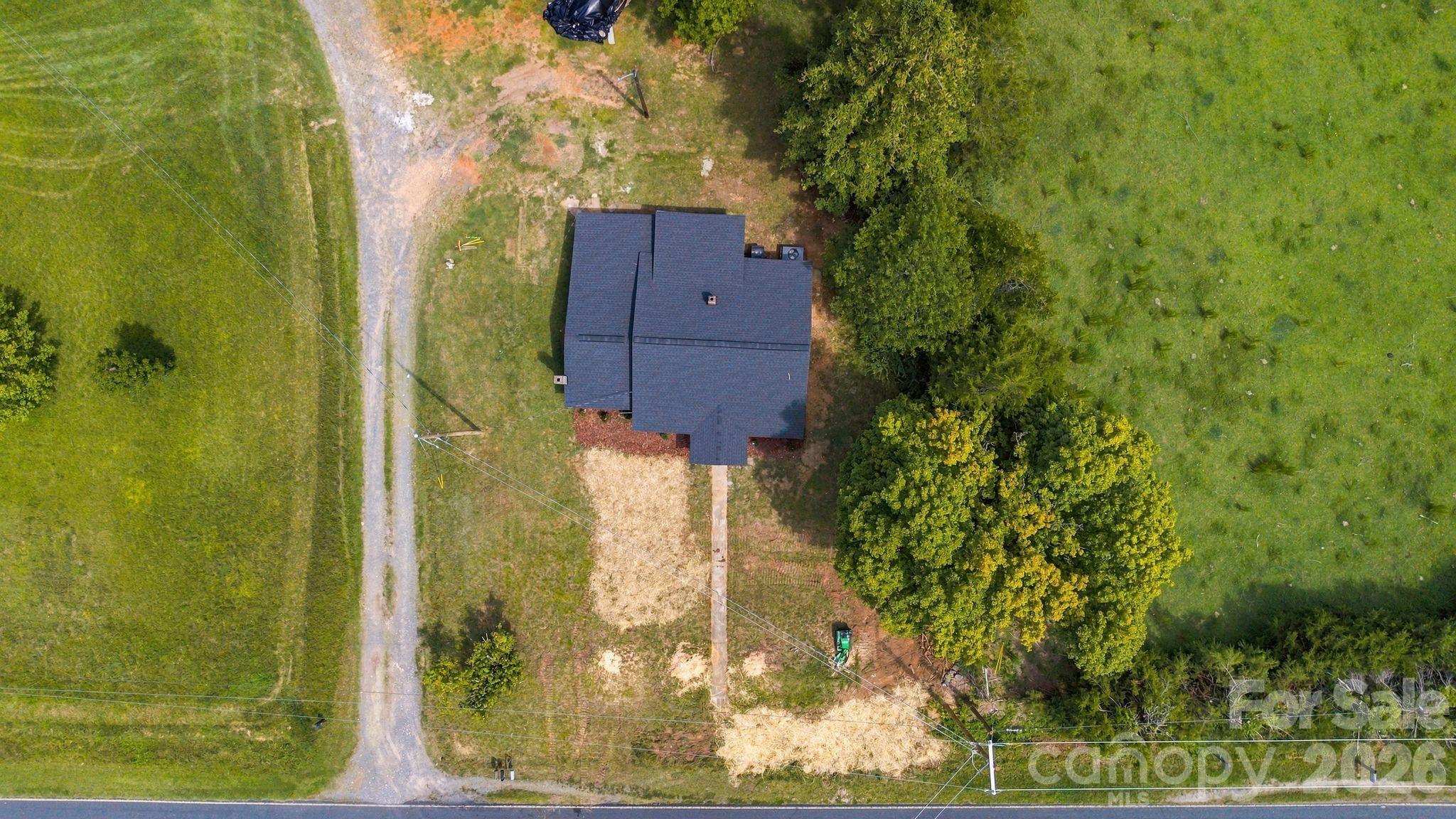 1325 King Road — Salisbury