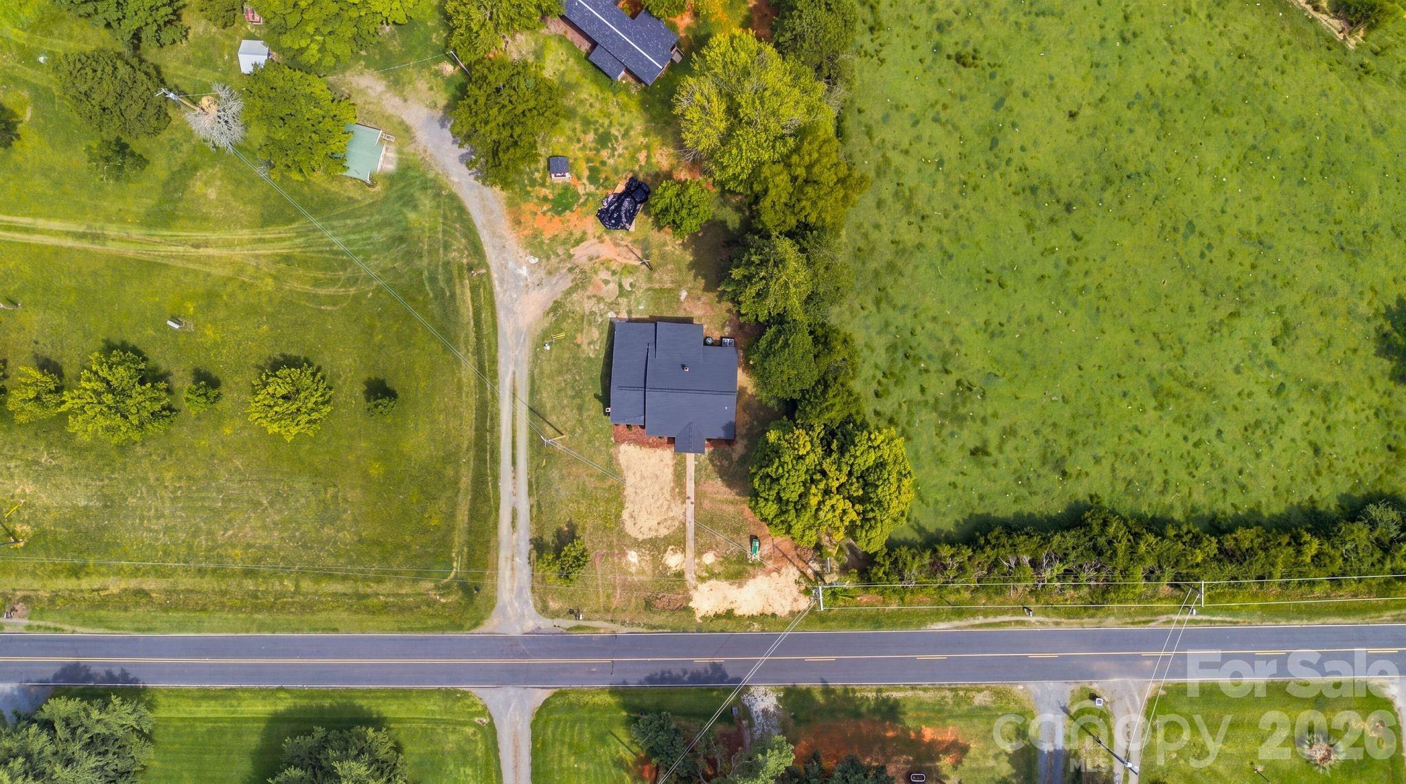 1325 King Road — Salisbury