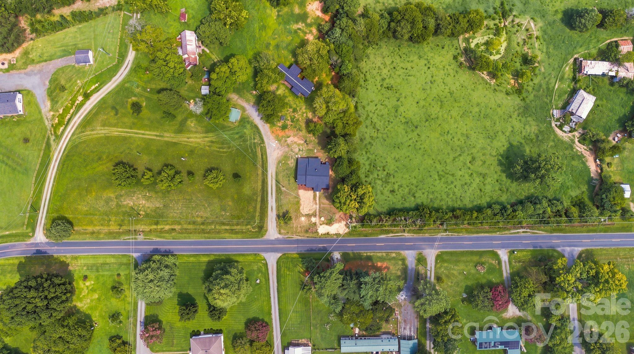 1325 King Road — Salisbury