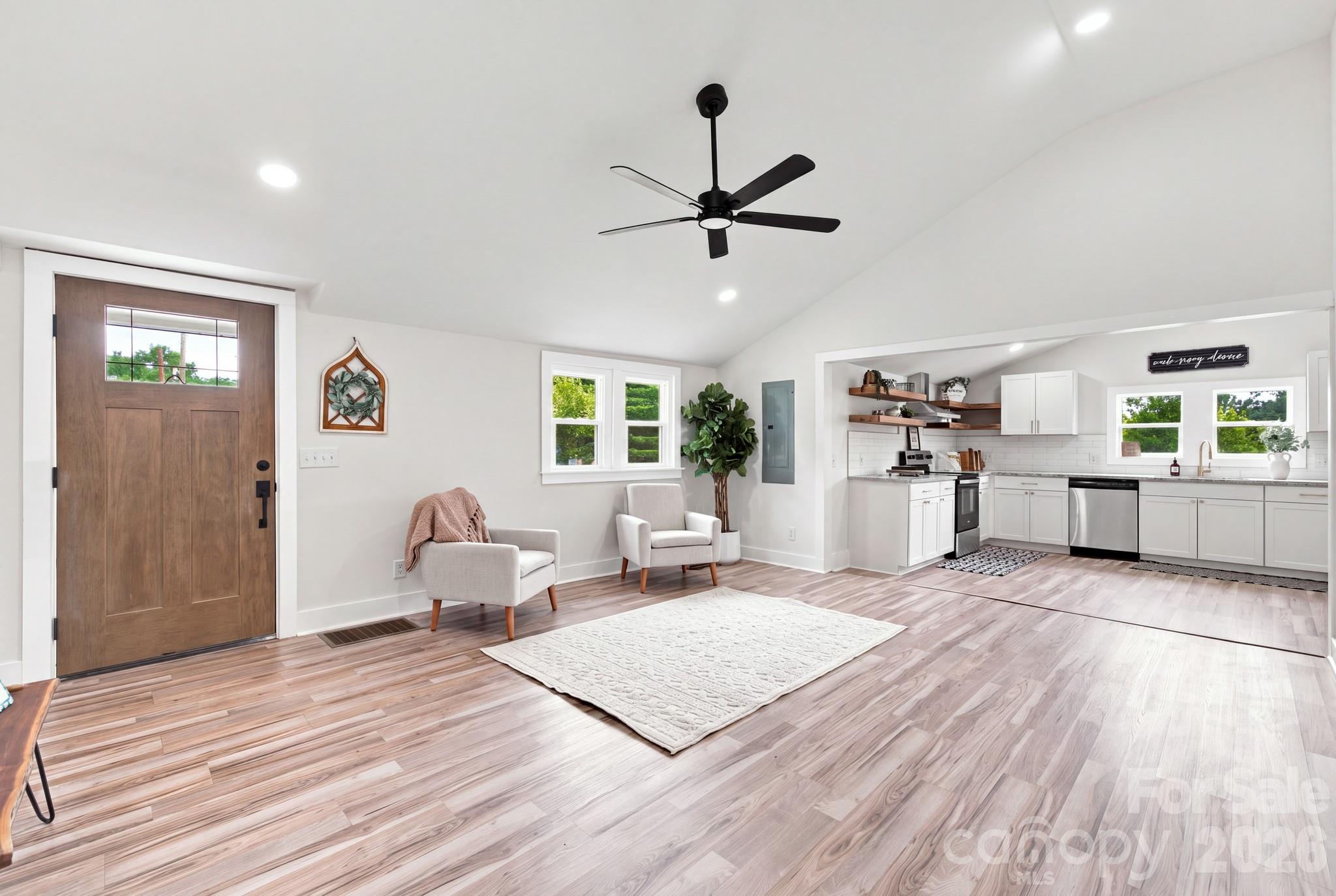 1325 King Road — Salisbury
