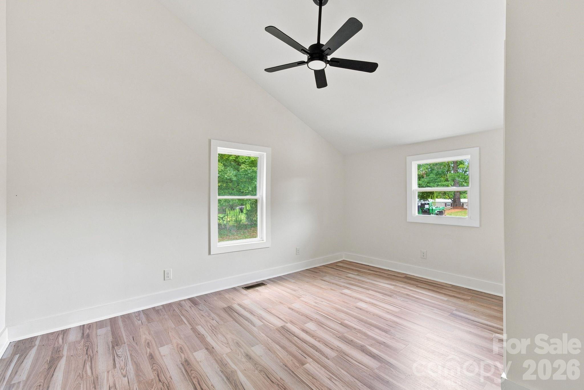1325 King Road — Salisbury