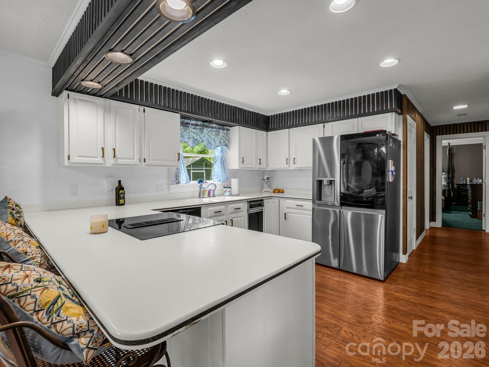 213 Raintree Drive — Hendersonville