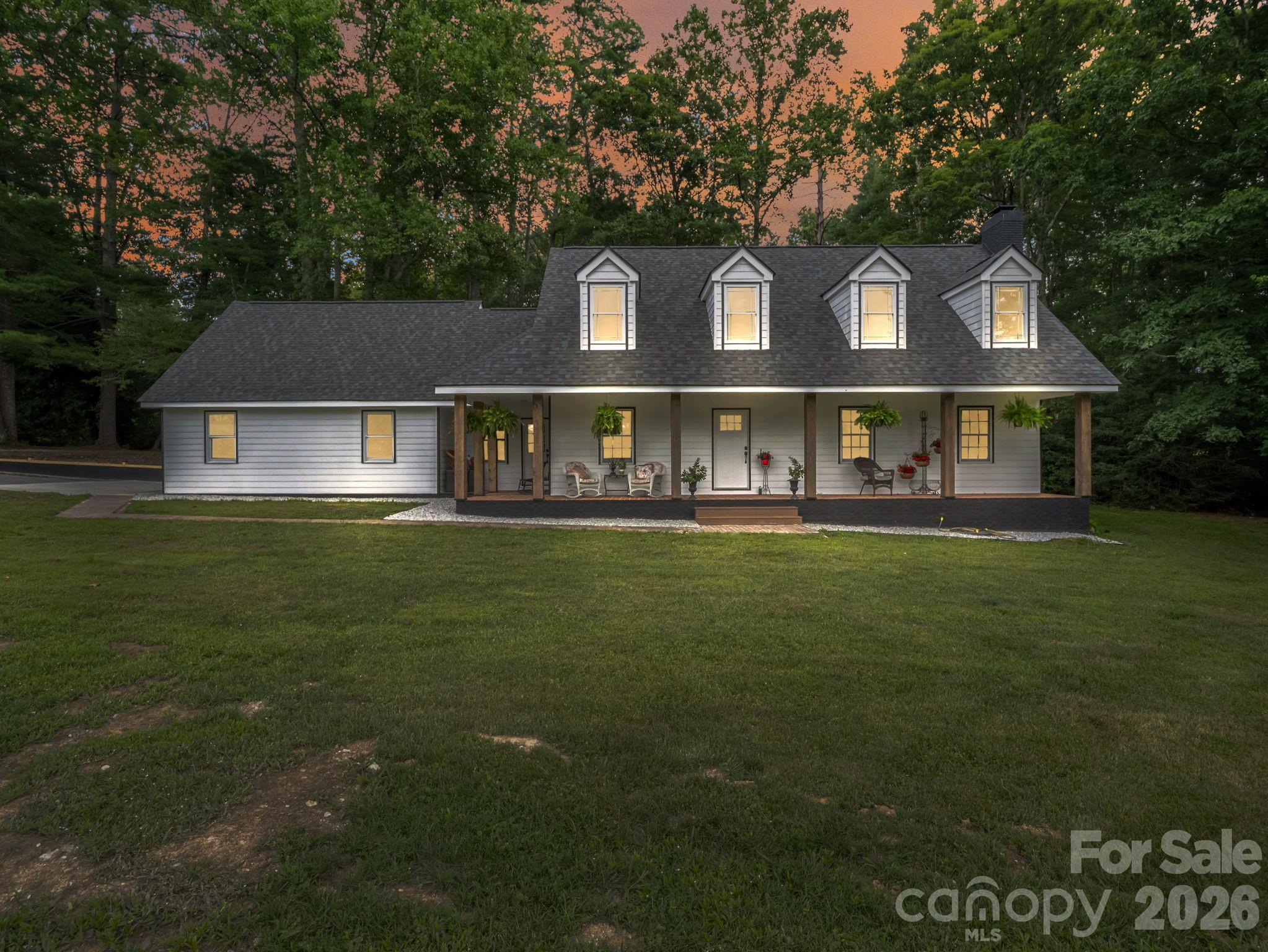 213 Raintree Drive — Hendersonville