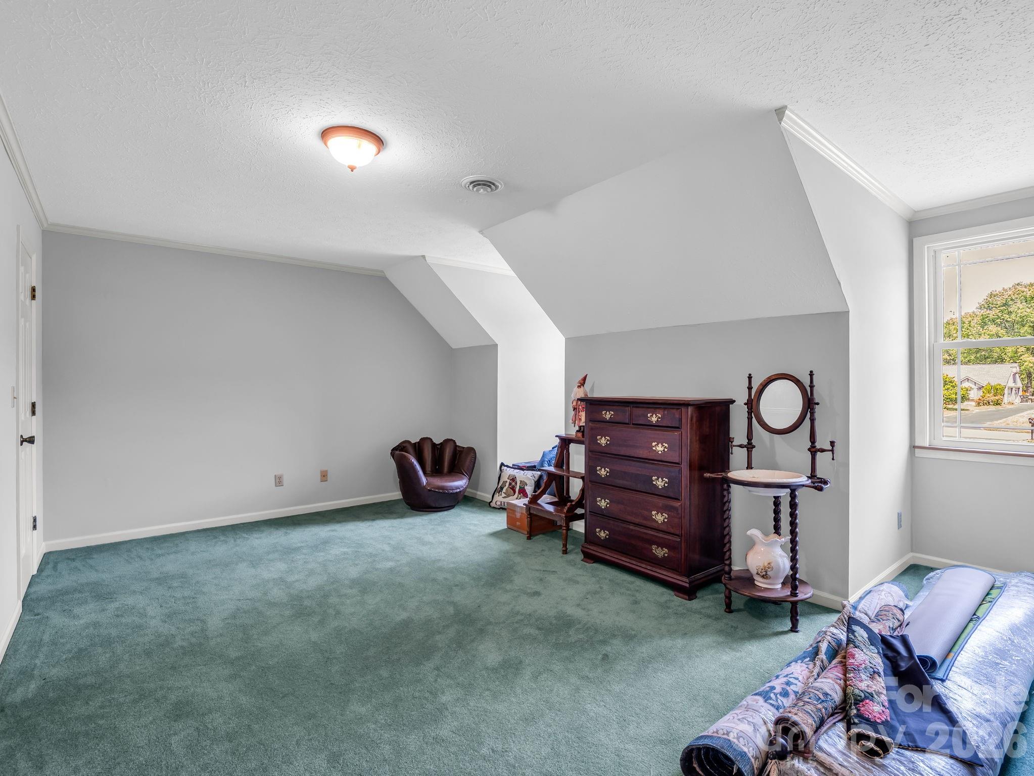 213 Raintree Drive — Hendersonville
