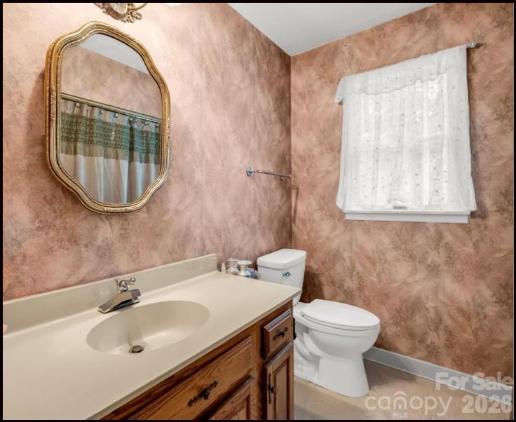 213 Raintree Drive — Hendersonville