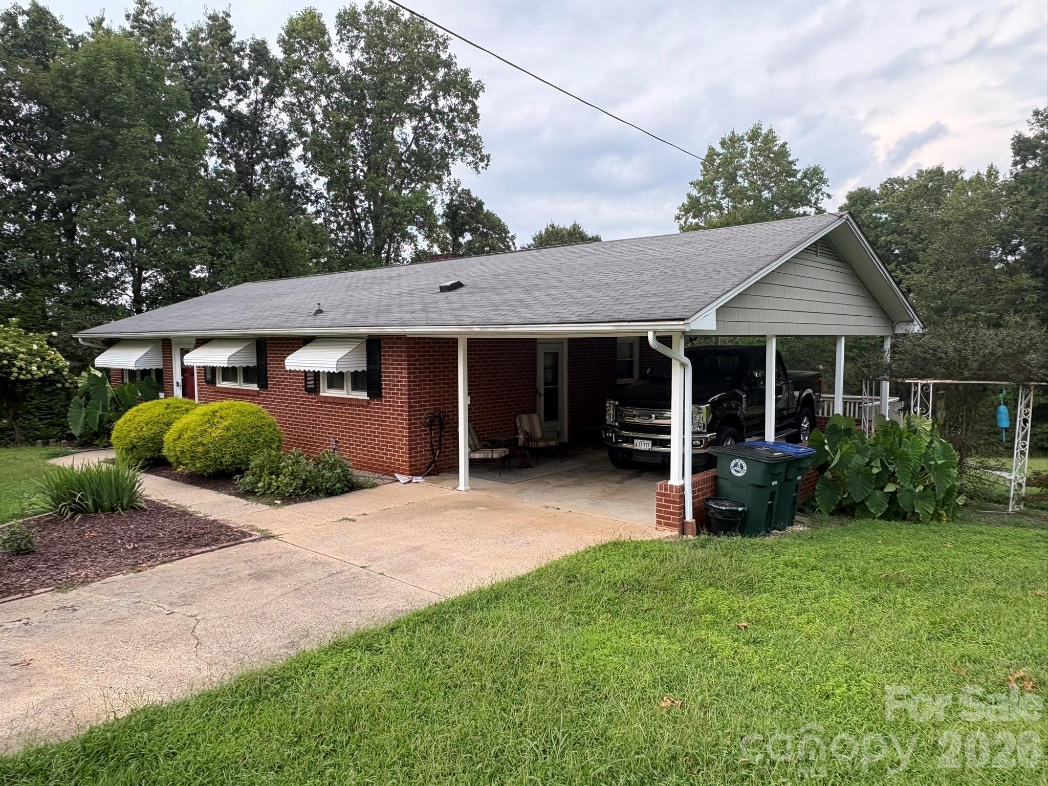 730 Harris Avenue NW — Valdese