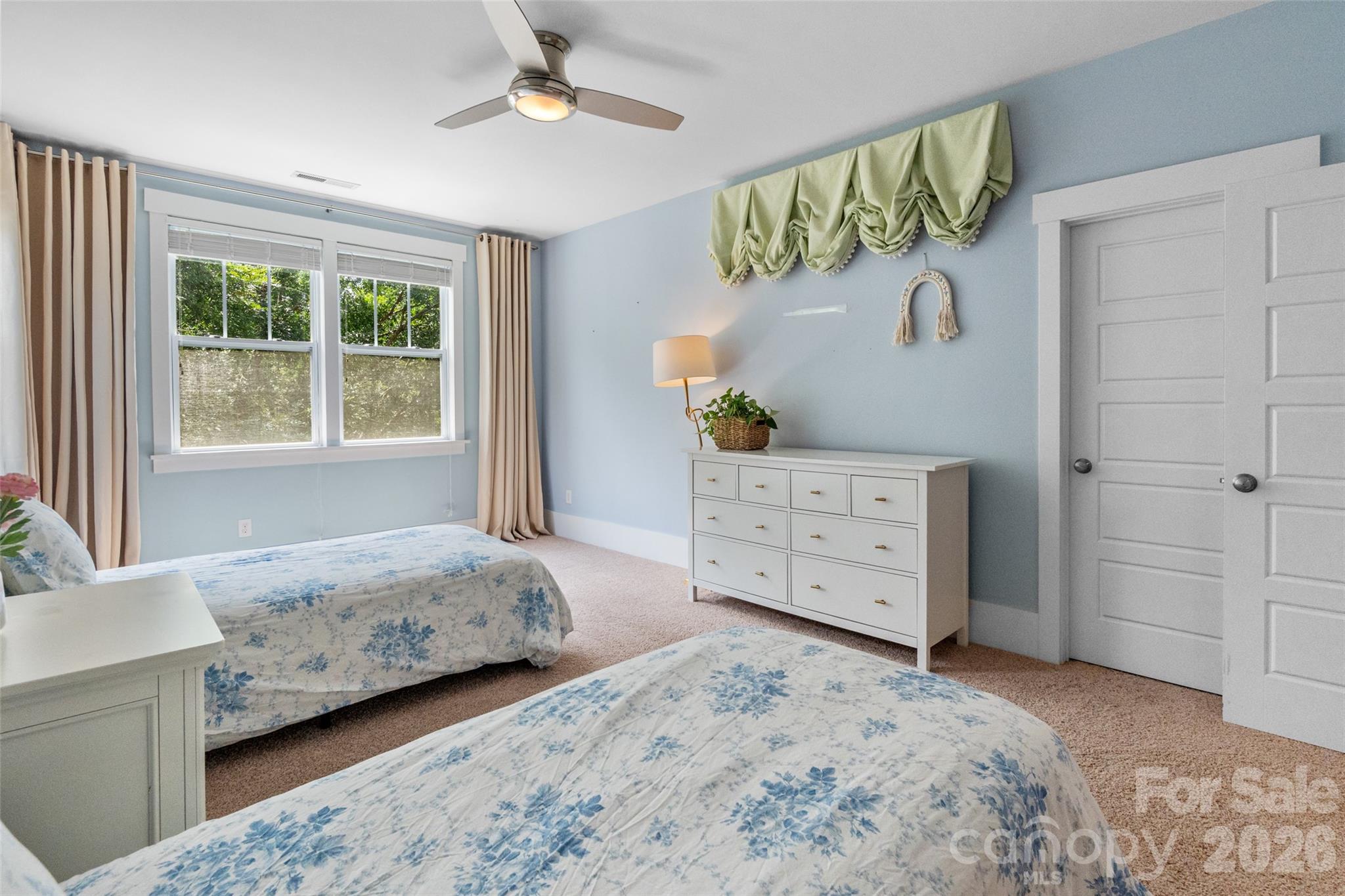 9236 Creekside Park Road — Charlotte