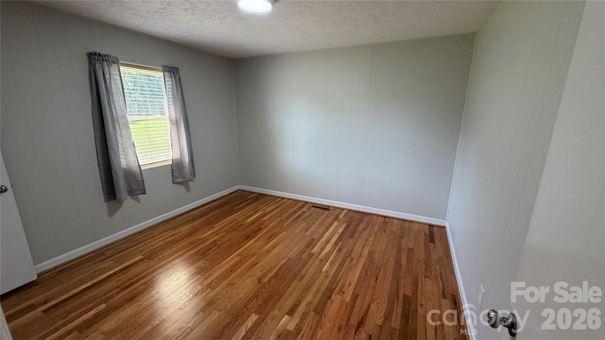 2372 Jamestown Road — Morganton