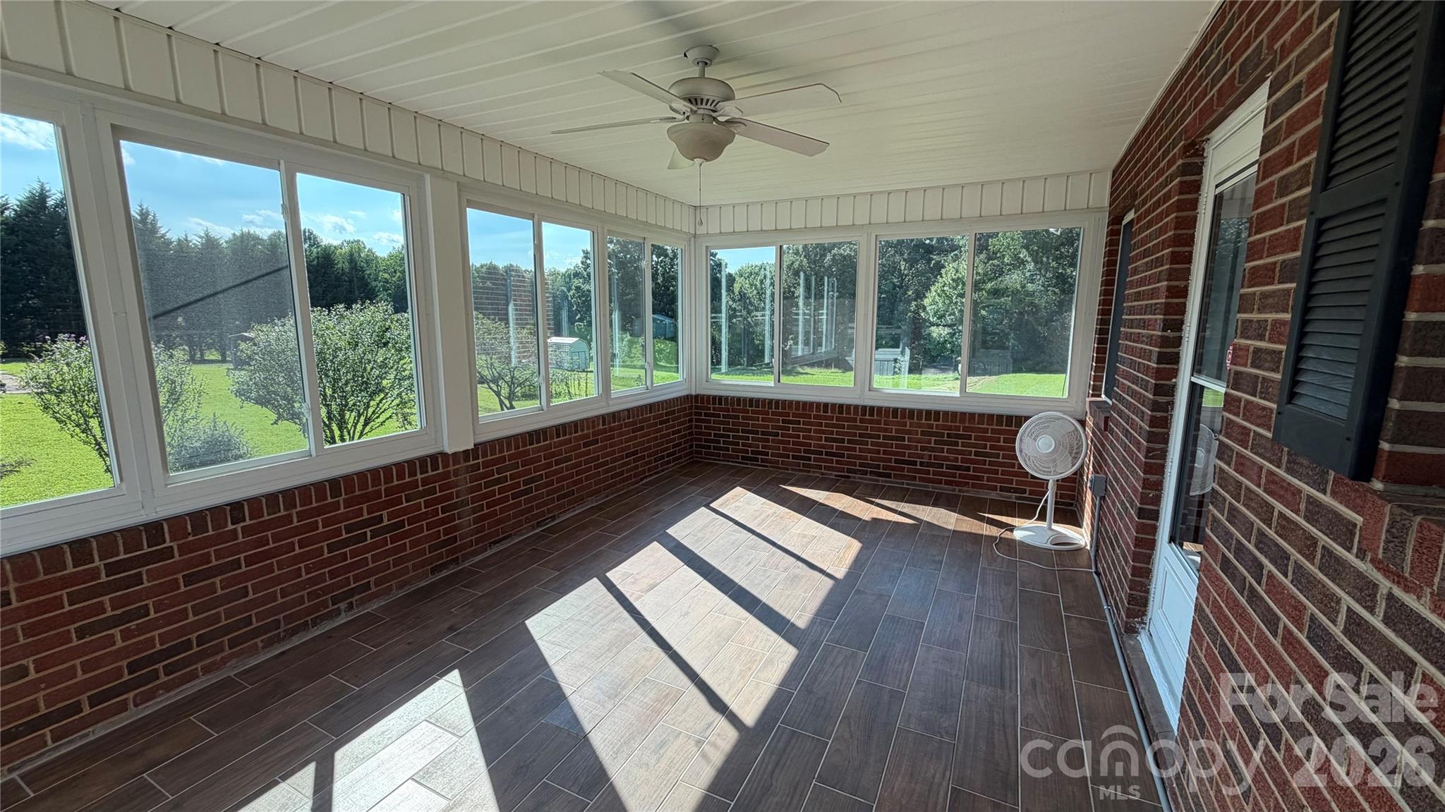 2372 Jamestown Road — Morganton