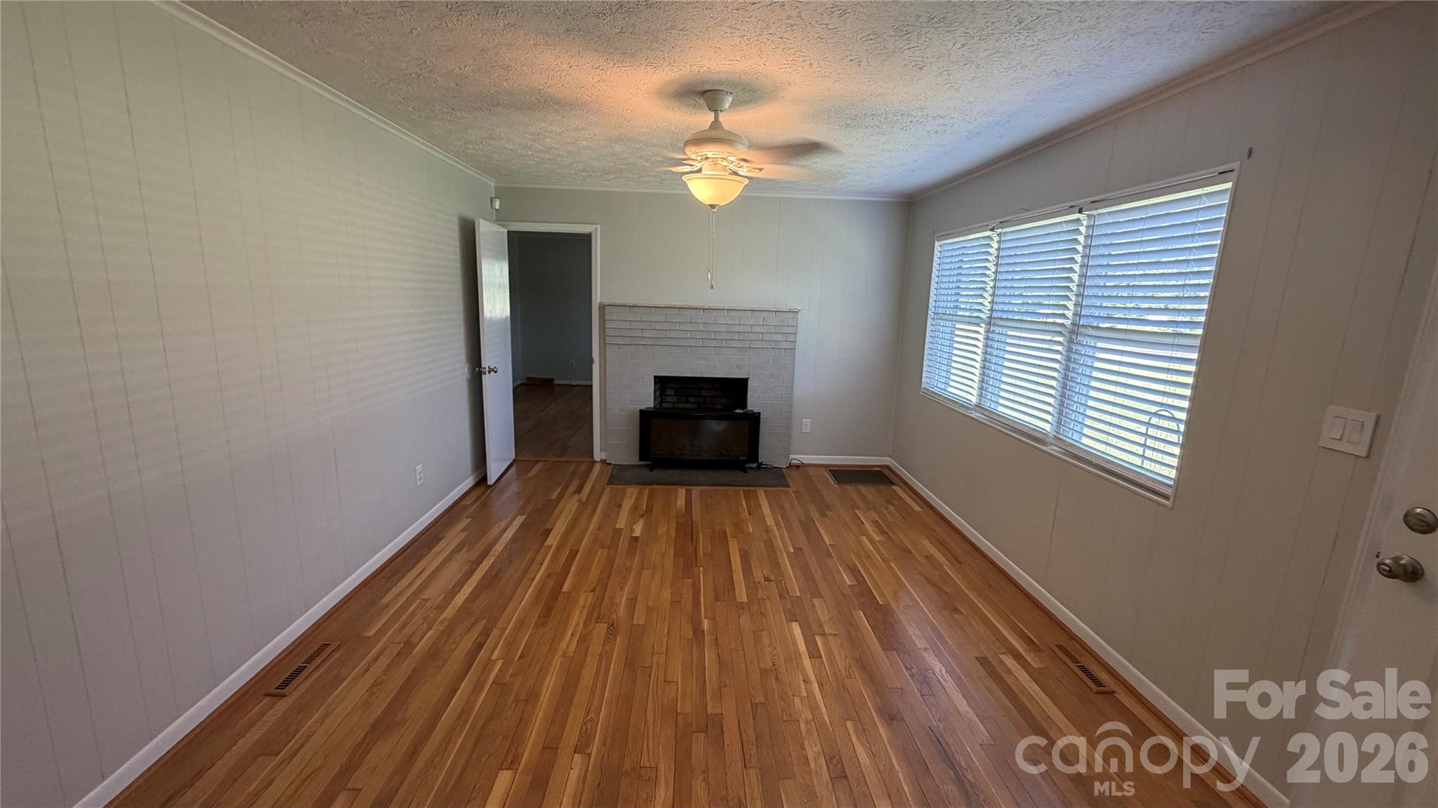 2372 Jamestown Road — Morganton