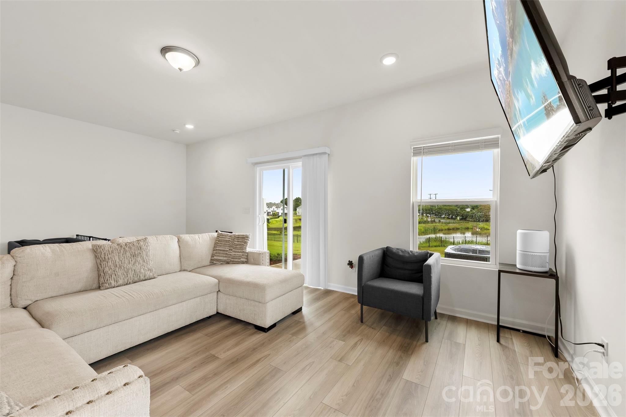 5250 Maynard Hill Drive — Monroe