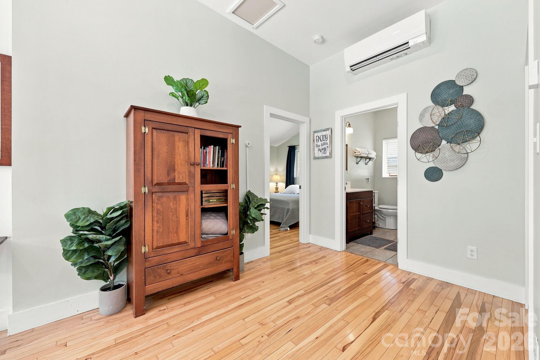 301 Hardwick Branch Road — Marshall