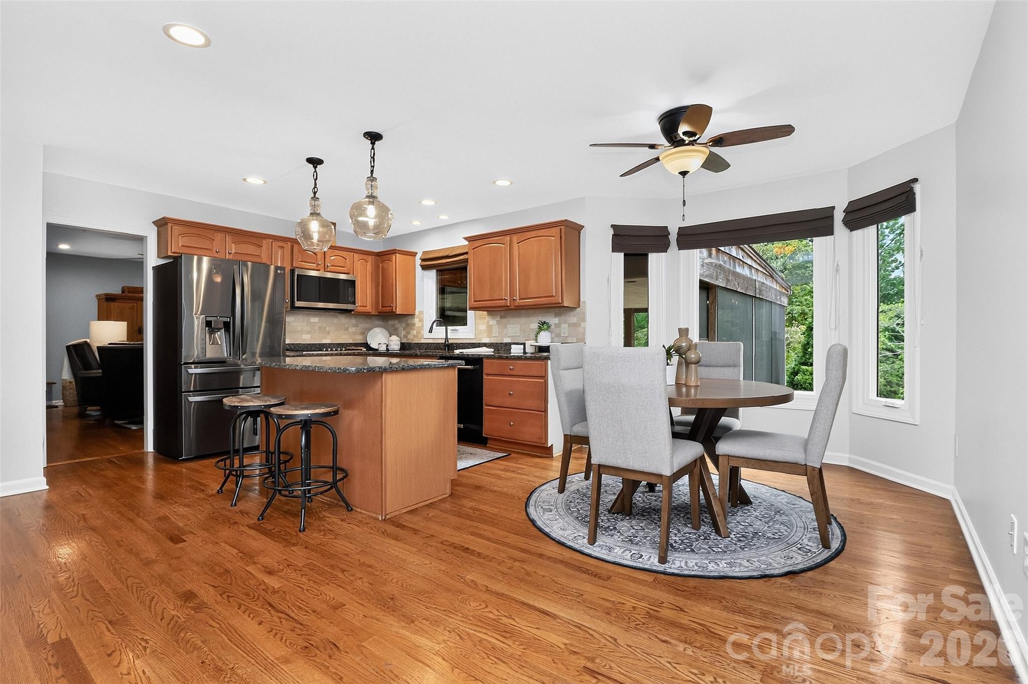 6014 Lake Providence Lane — Charlotte