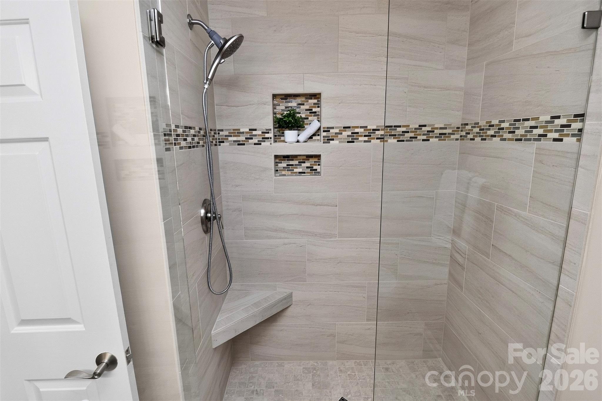 6014 Lake Providence Lane — Charlotte