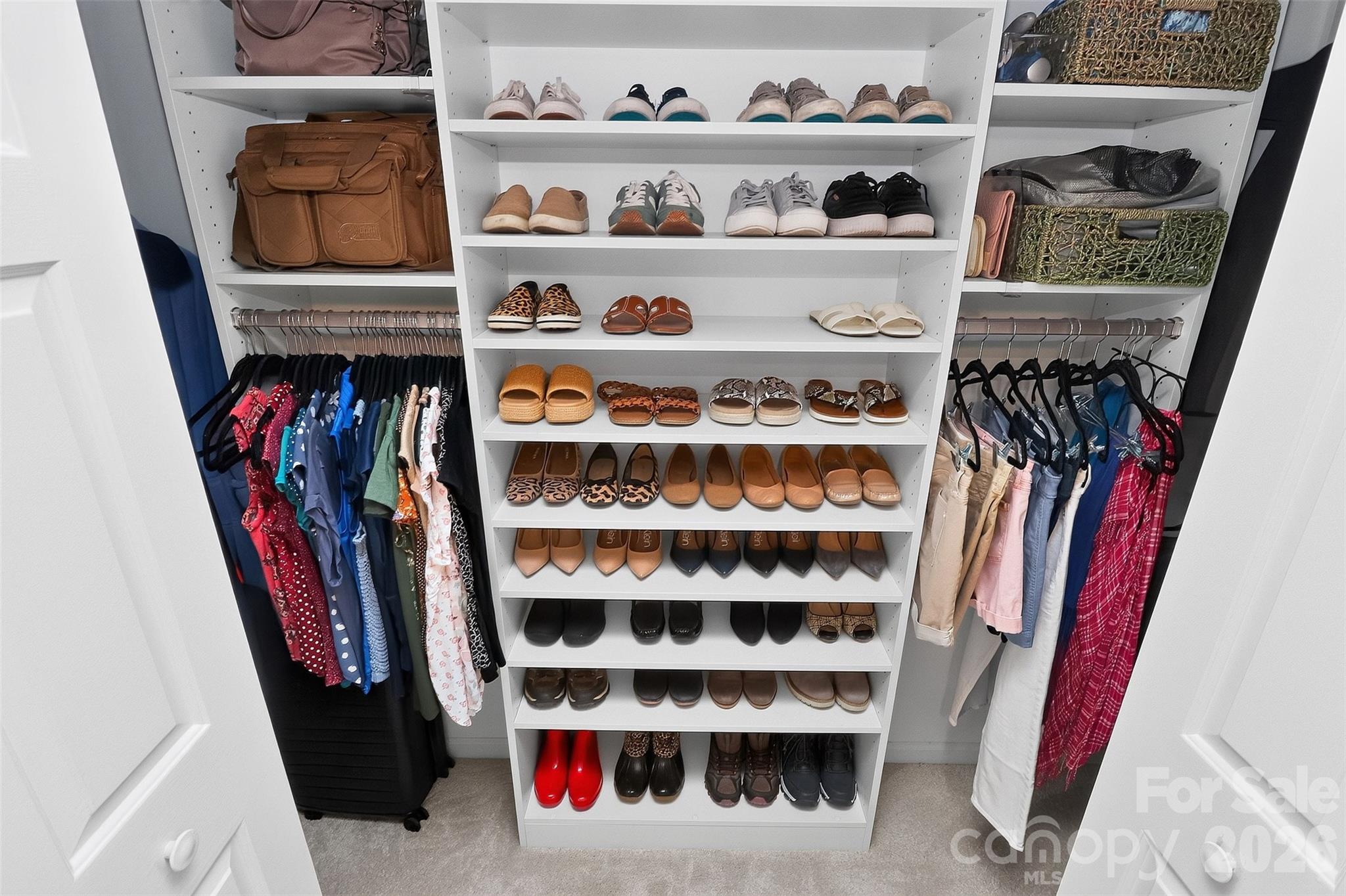 6014 Lake Providence Lane — Charlotte