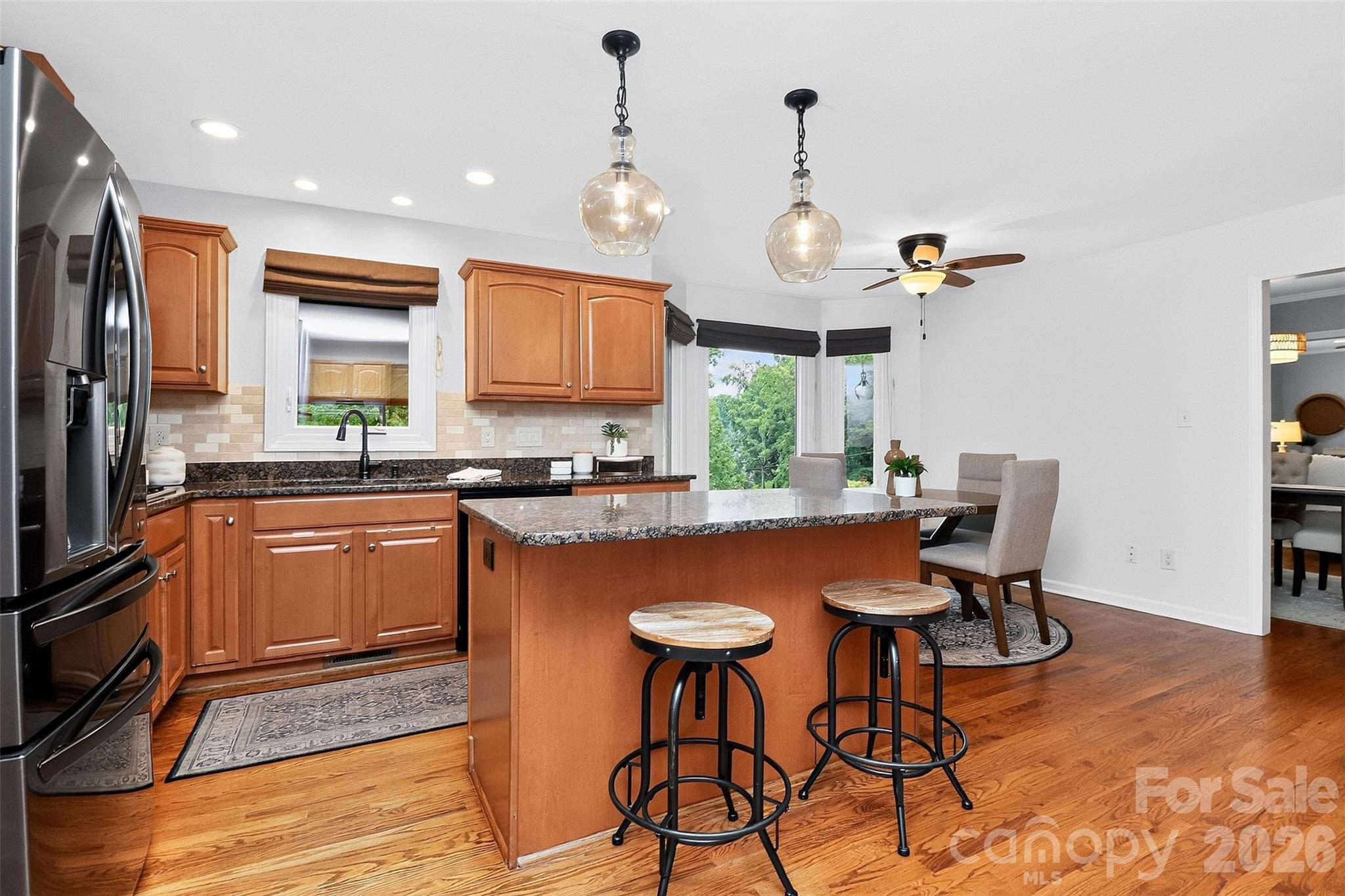 6014 Lake Providence Lane — Charlotte