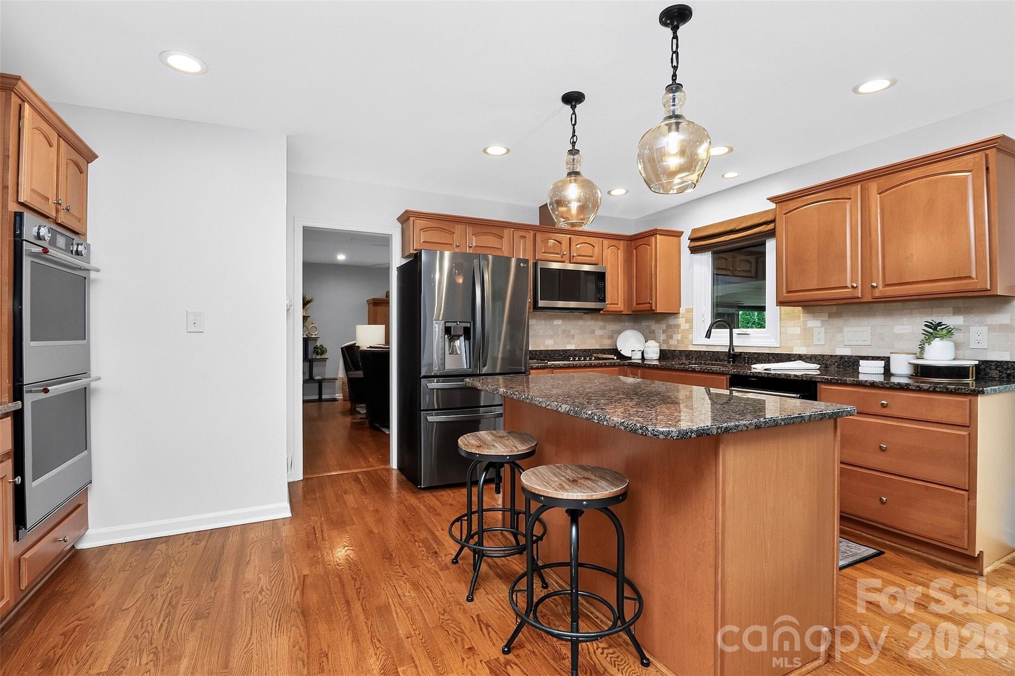 6014 Lake Providence Lane — Charlotte