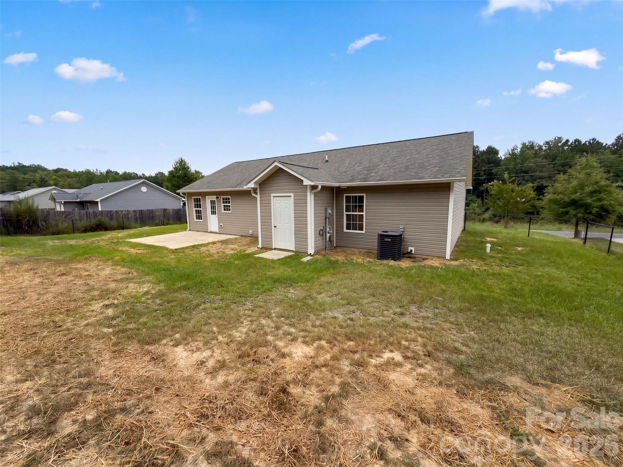 1411 Foxbrook Circle — Lancaster