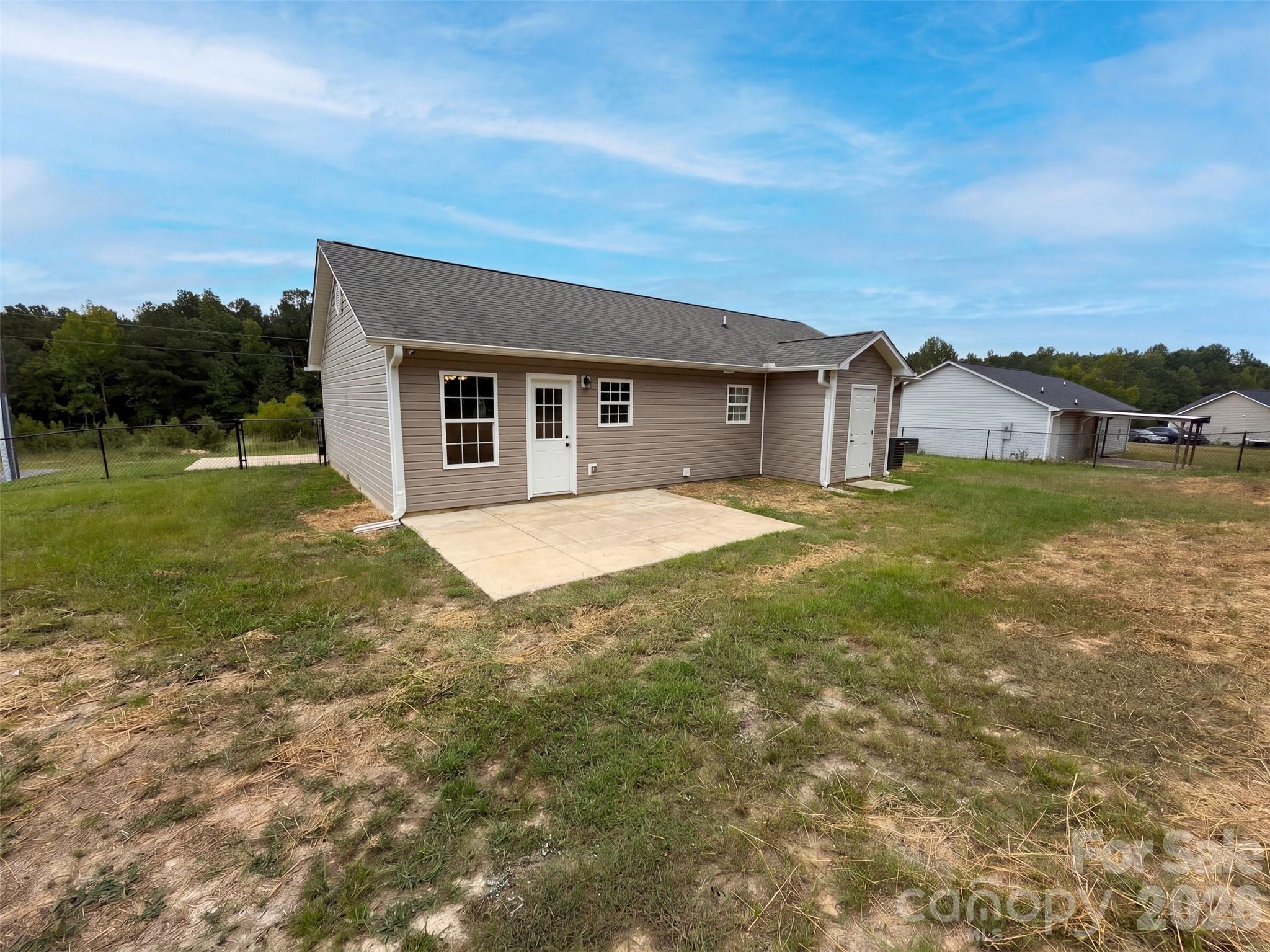 1411 Foxbrook Circle — Lancaster