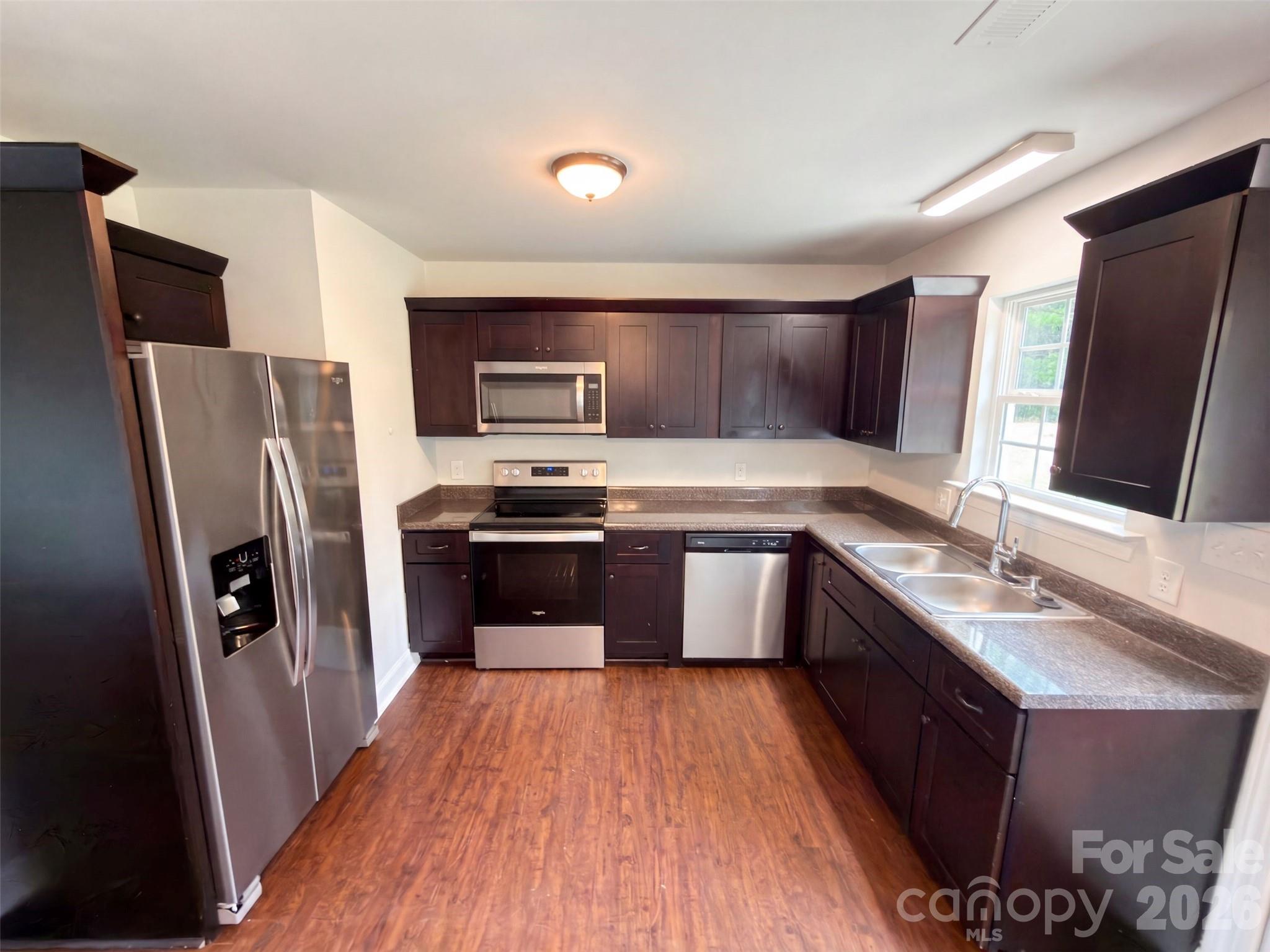 1411 Foxbrook Circle — Lancaster