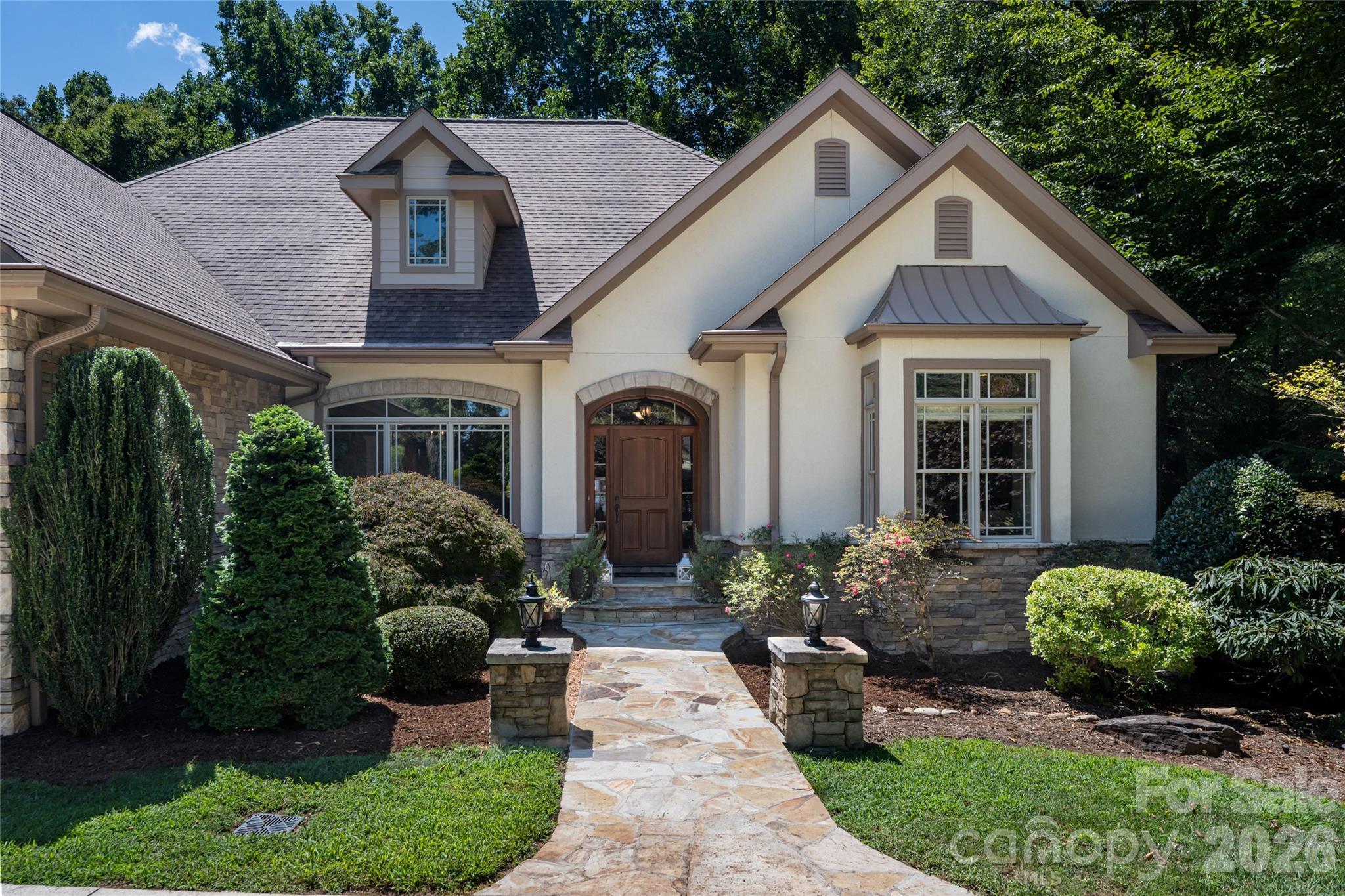 170 Cape Martin Circle — Hendersonville