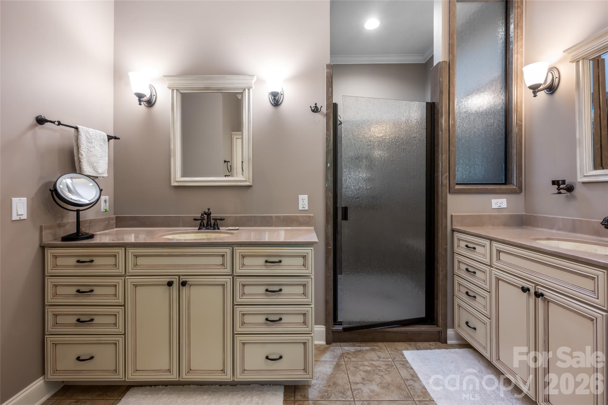 170 Cape Martin Circle — Hendersonville