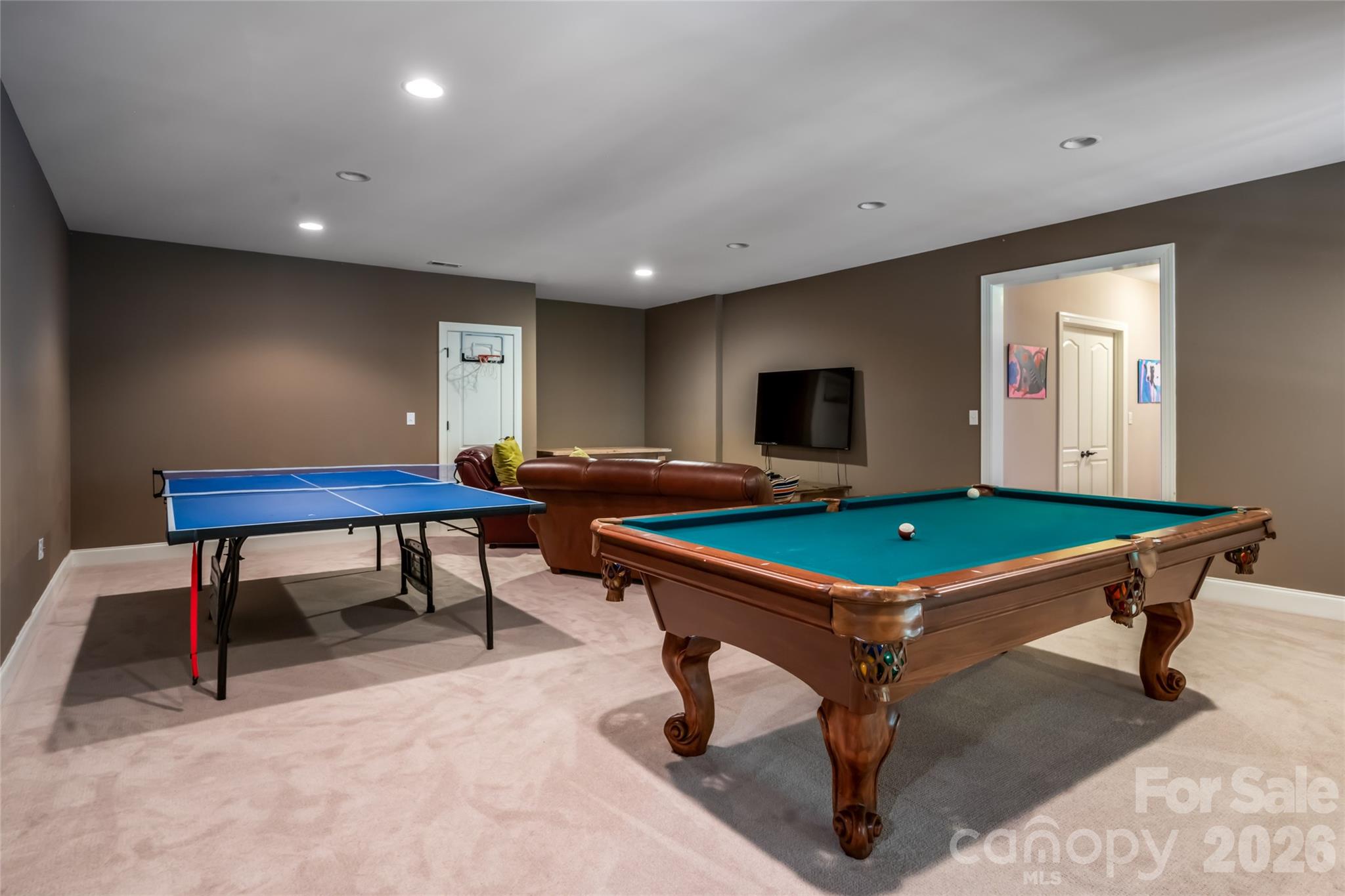 170 Cape Martin Circle — Hendersonville