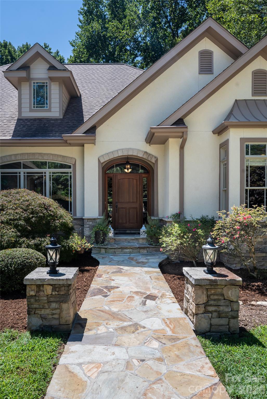 170 Cape Martin Circle — Hendersonville