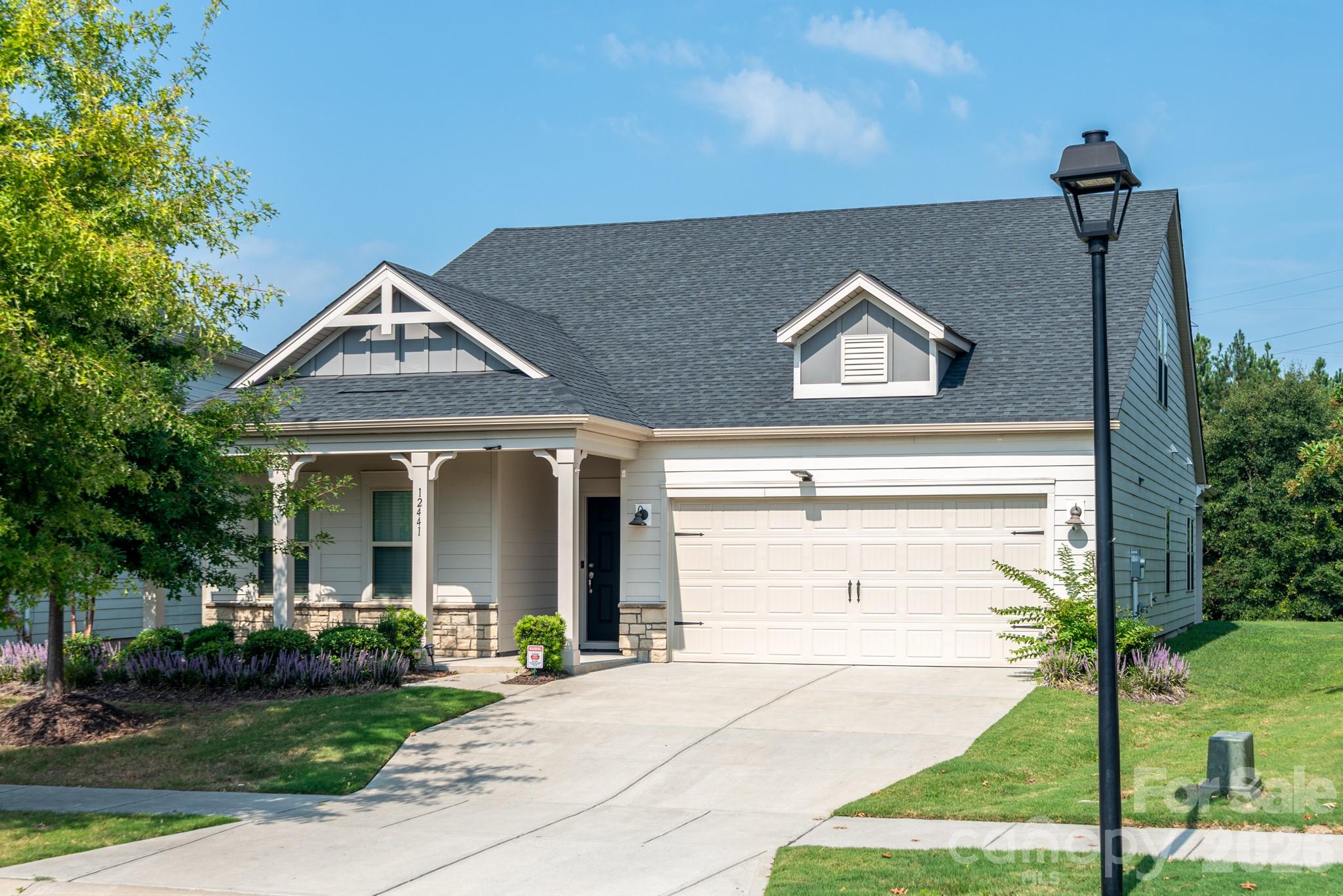12441 Stoneybrook Station Parkway — Huntersville