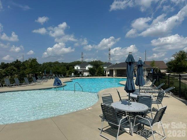 12441 Stoneybrook Station Parkway — Huntersville