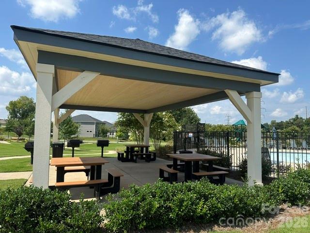 12441 Stoneybrook Station Parkway — Huntersville