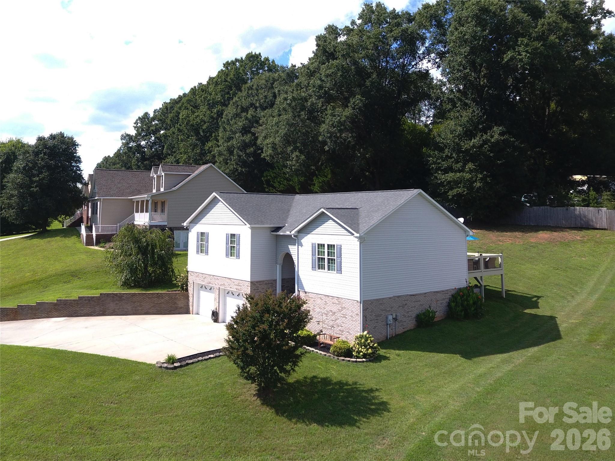 2135 Olde Farm Road SE — Hudson