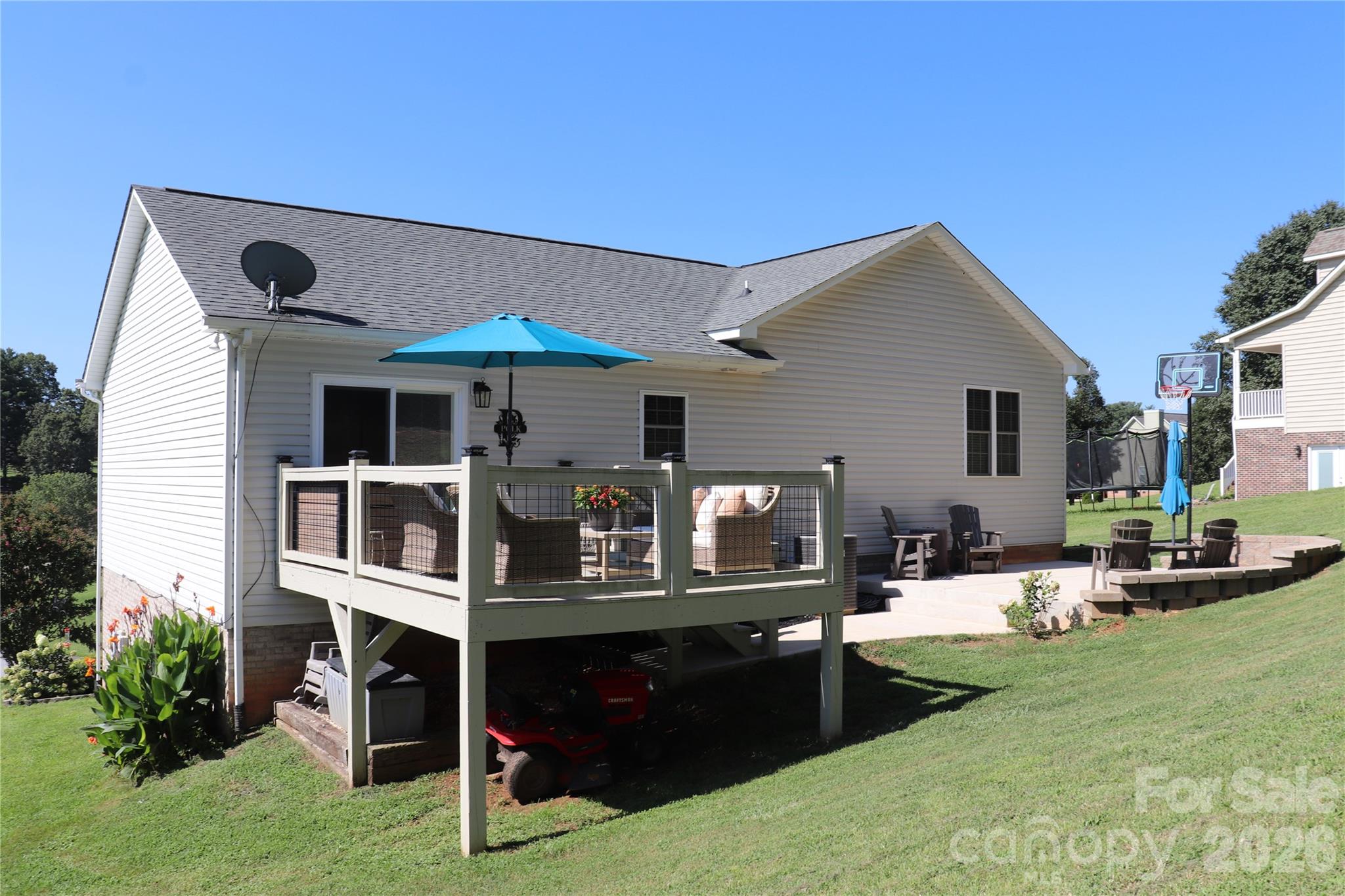 2135 Olde Farm Road SE — Hudson