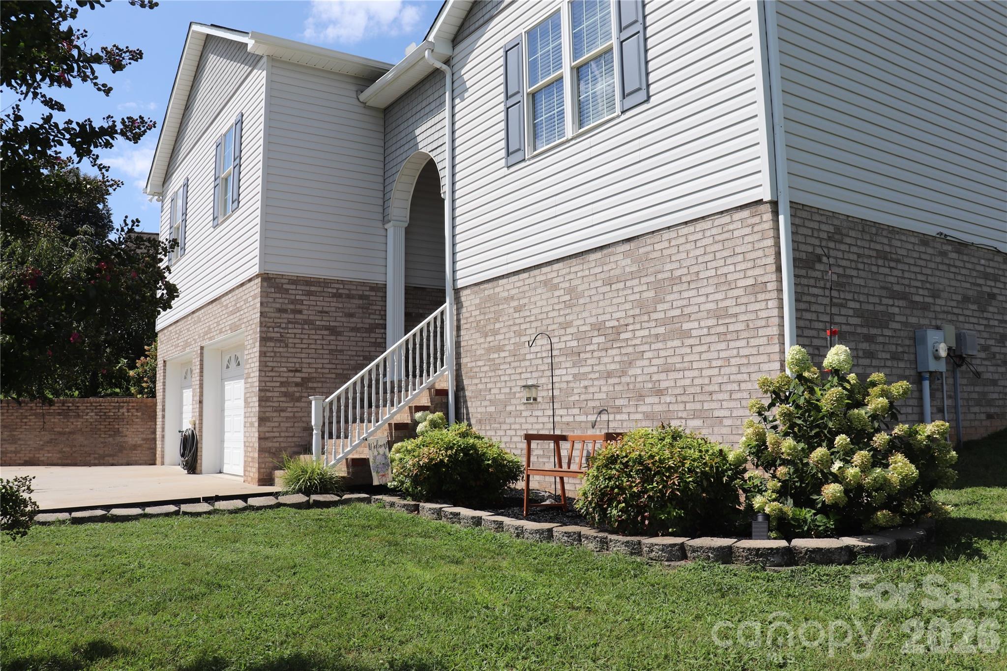 2135 Olde Farm Road SE — Hudson