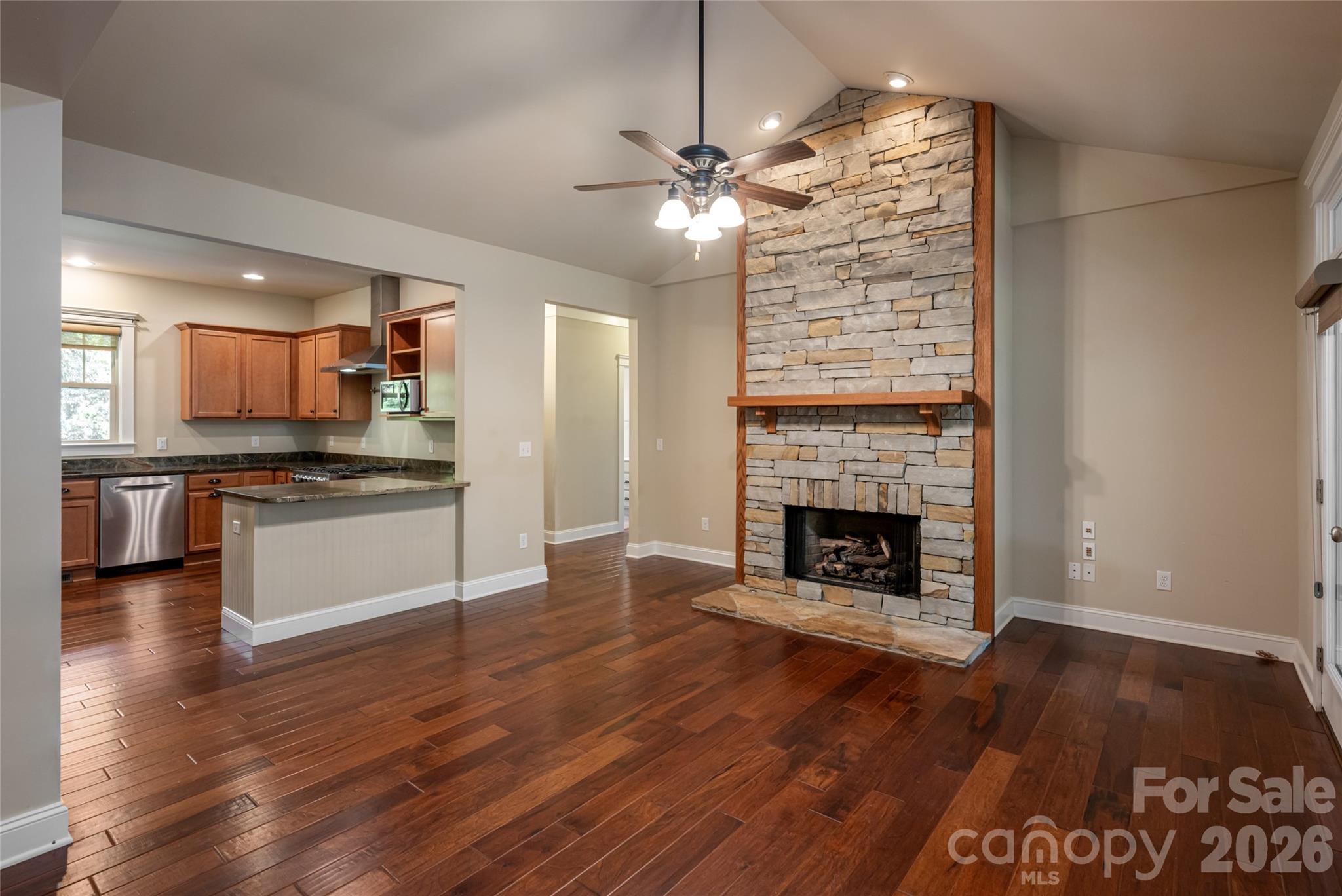 22 Sparkle Dun Drive — Biltmore Lake