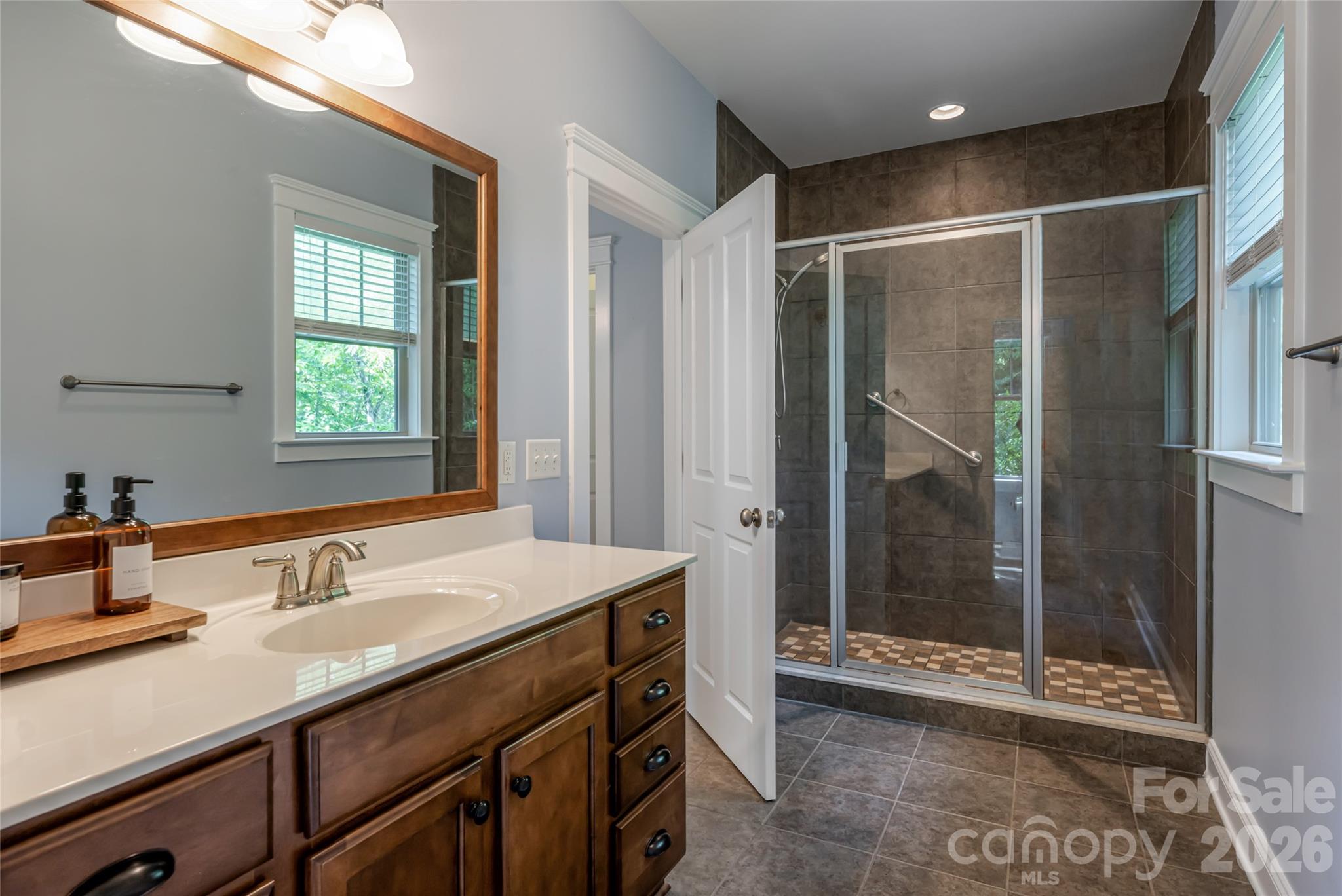 22 Sparkle Dun Drive — Biltmore Lake